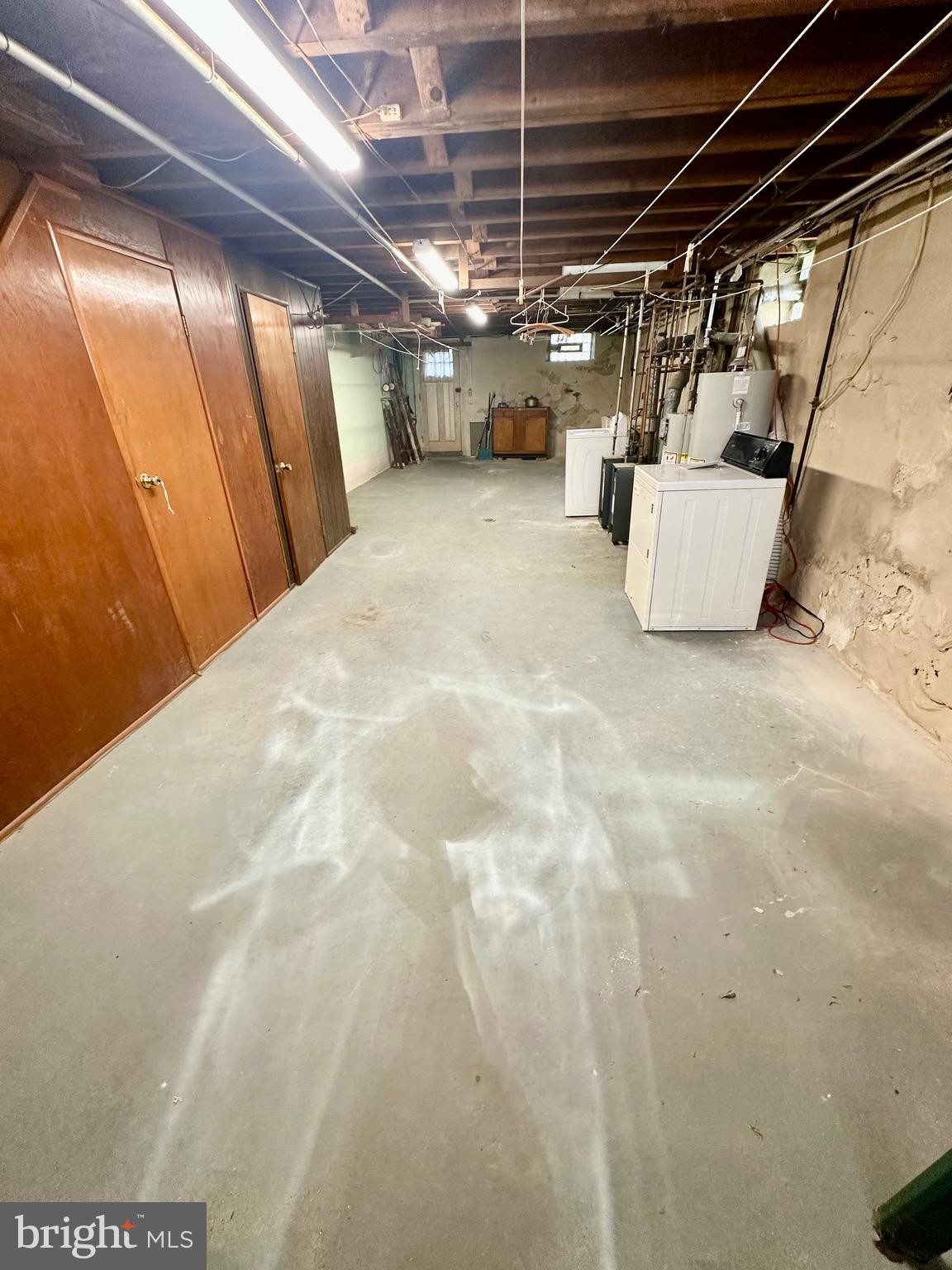 FOX CHASE - Residential Income