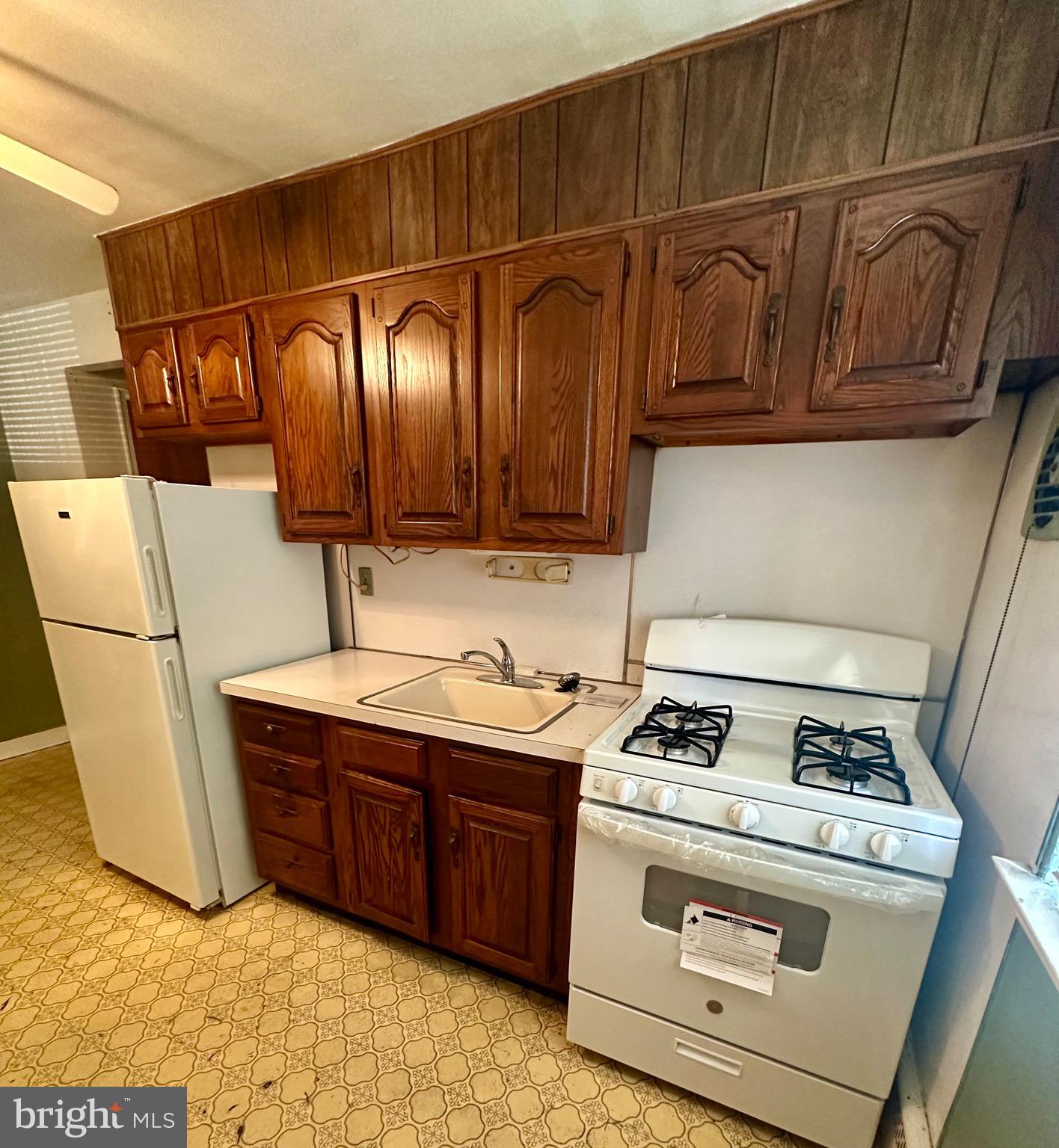 FOX CHASE - Residential Income