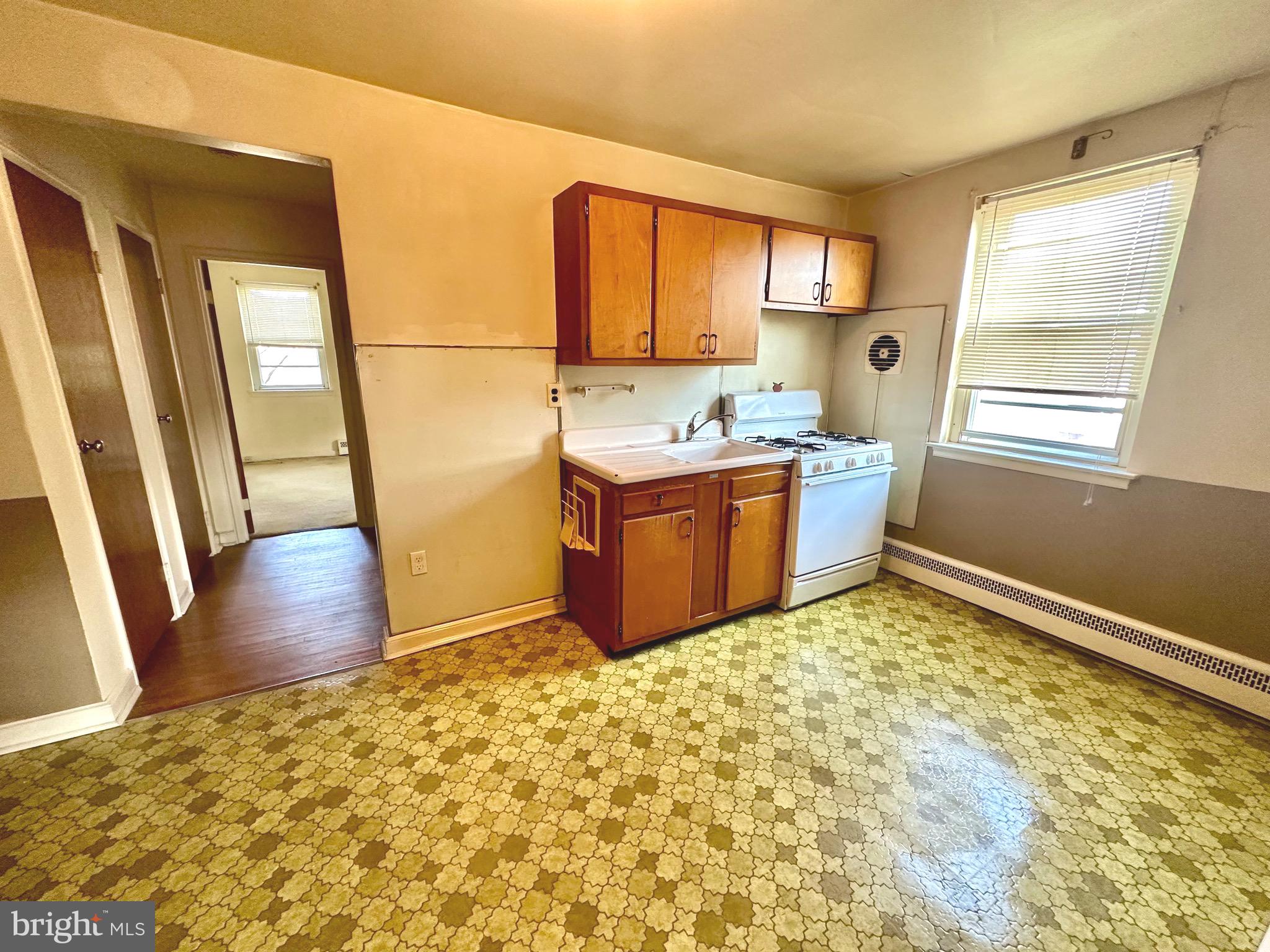 FOX CHASE - Residential Income