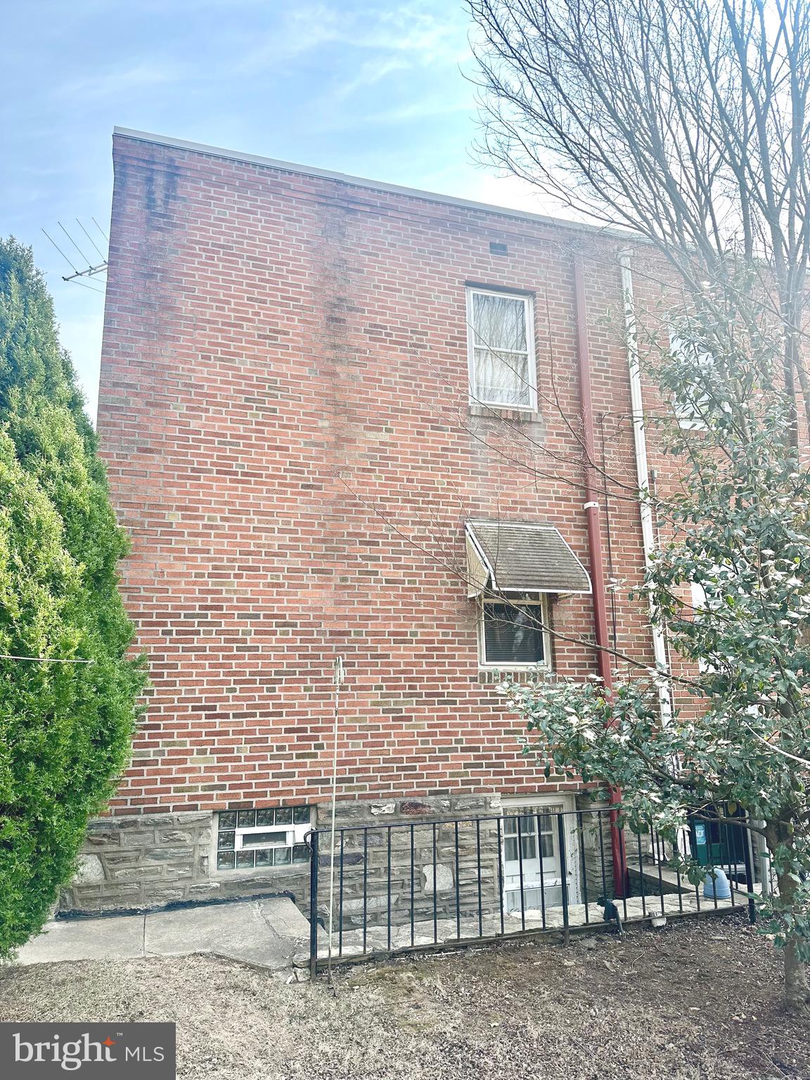 FOX CHASE - Residential Income