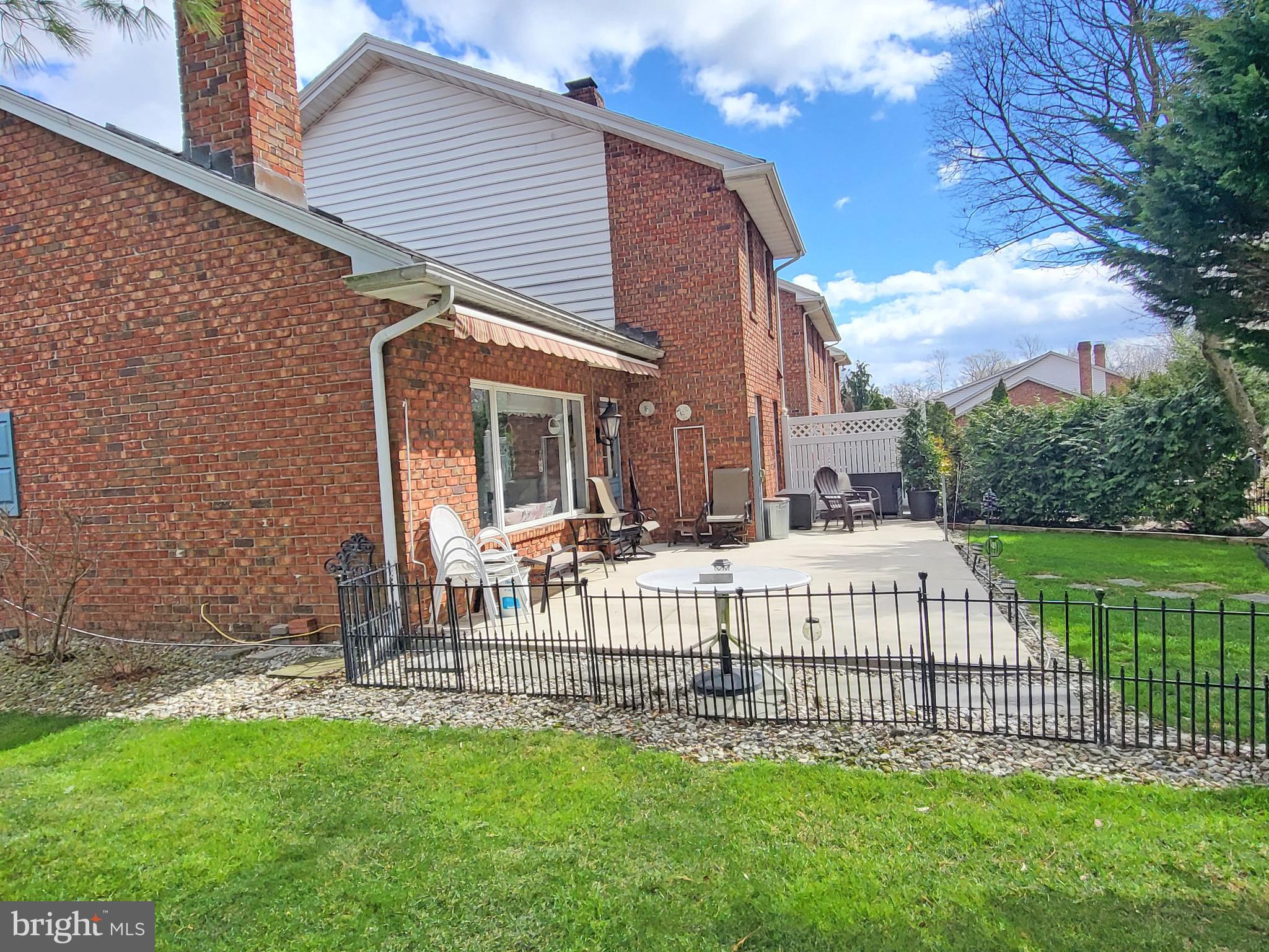 267 STONEGATE CIRCLE S