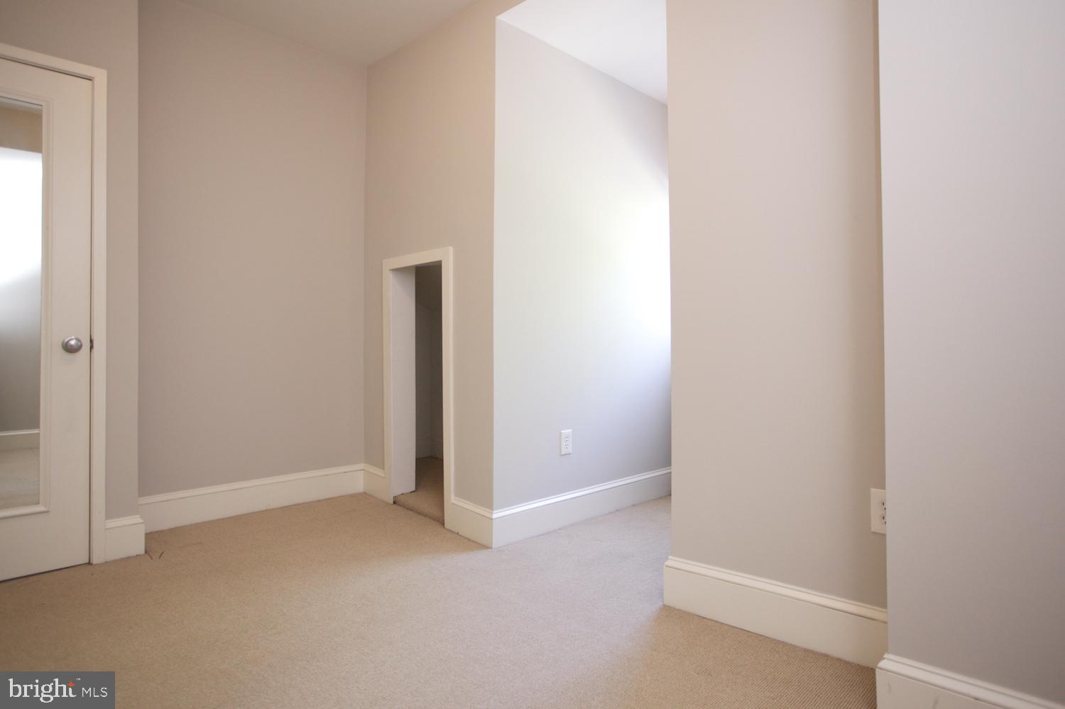 RITTENHOUSE SQUARE - Residential Lease