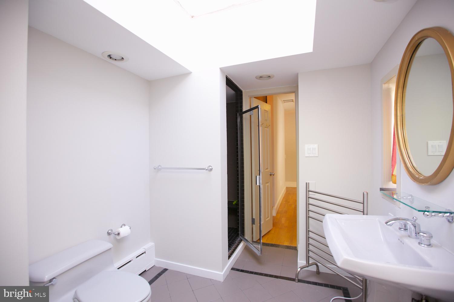 RITTENHOUSE SQUARE - Residential Lease