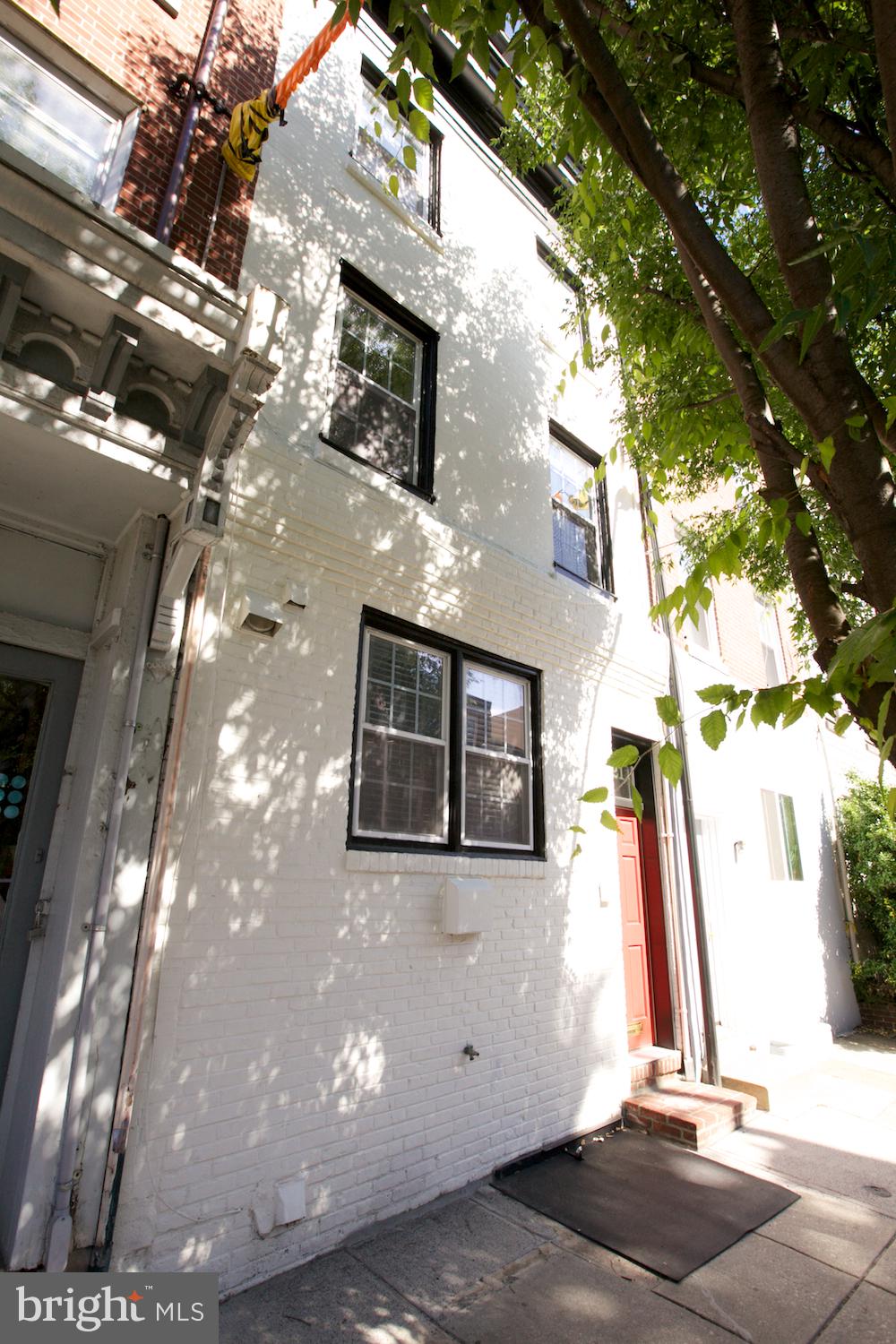 RITTENHOUSE SQUARE - Residential Lease