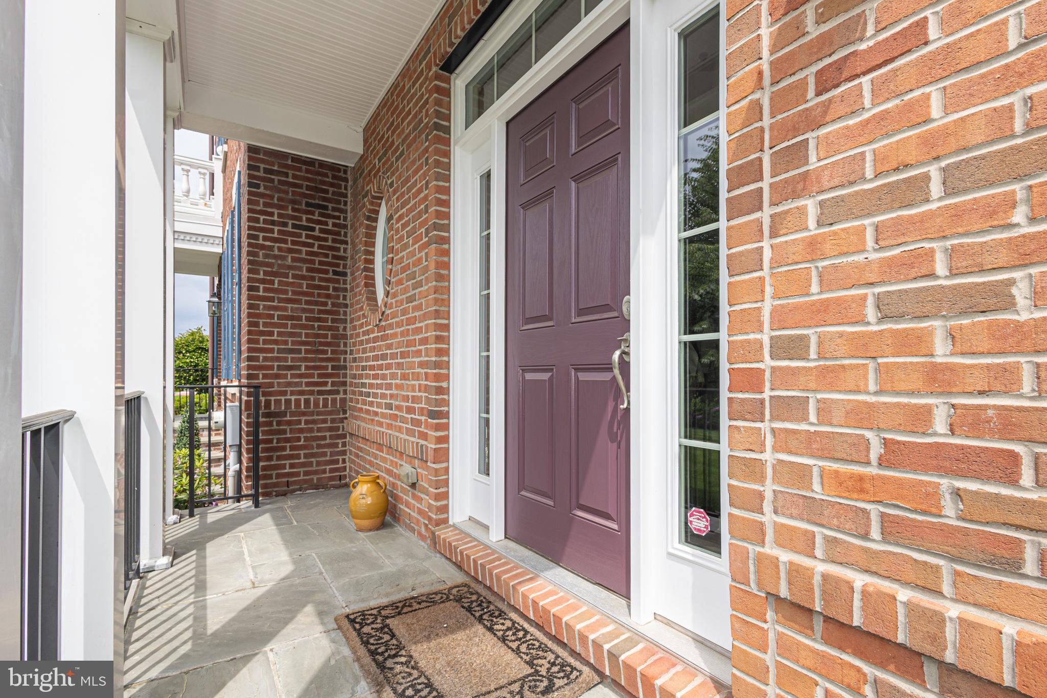 NEWTOWN WALK - Residential