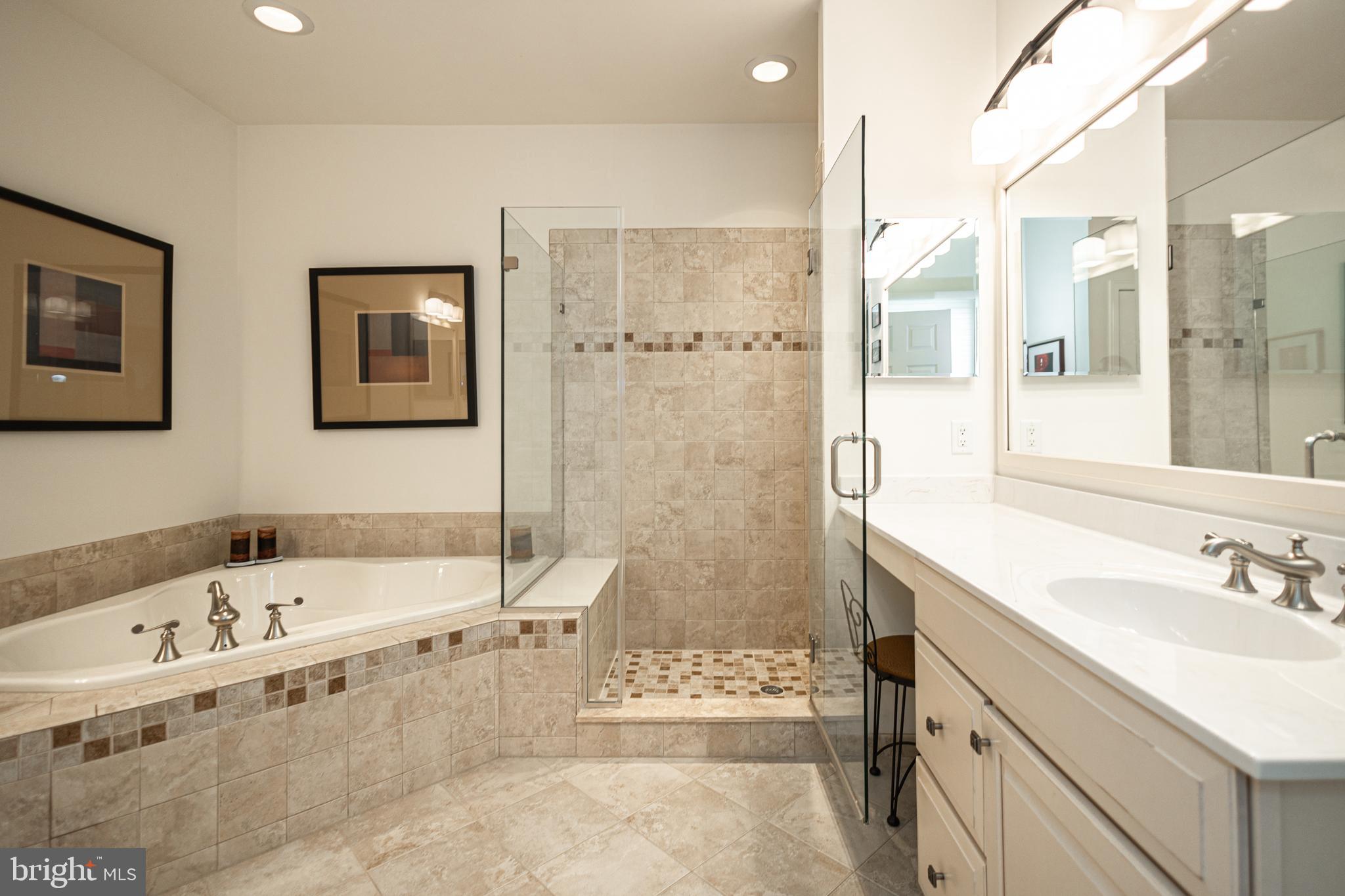 NEWTOWN WALK - Residential