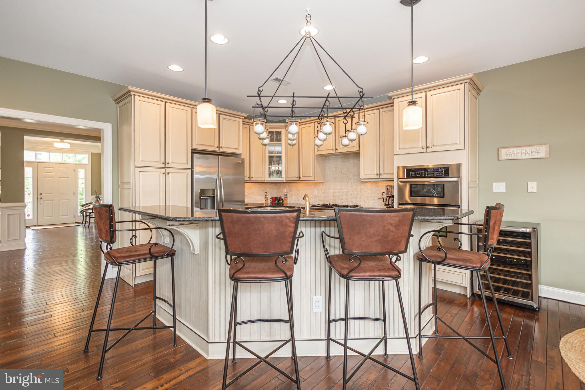 NEWTOWN WALK - Residential