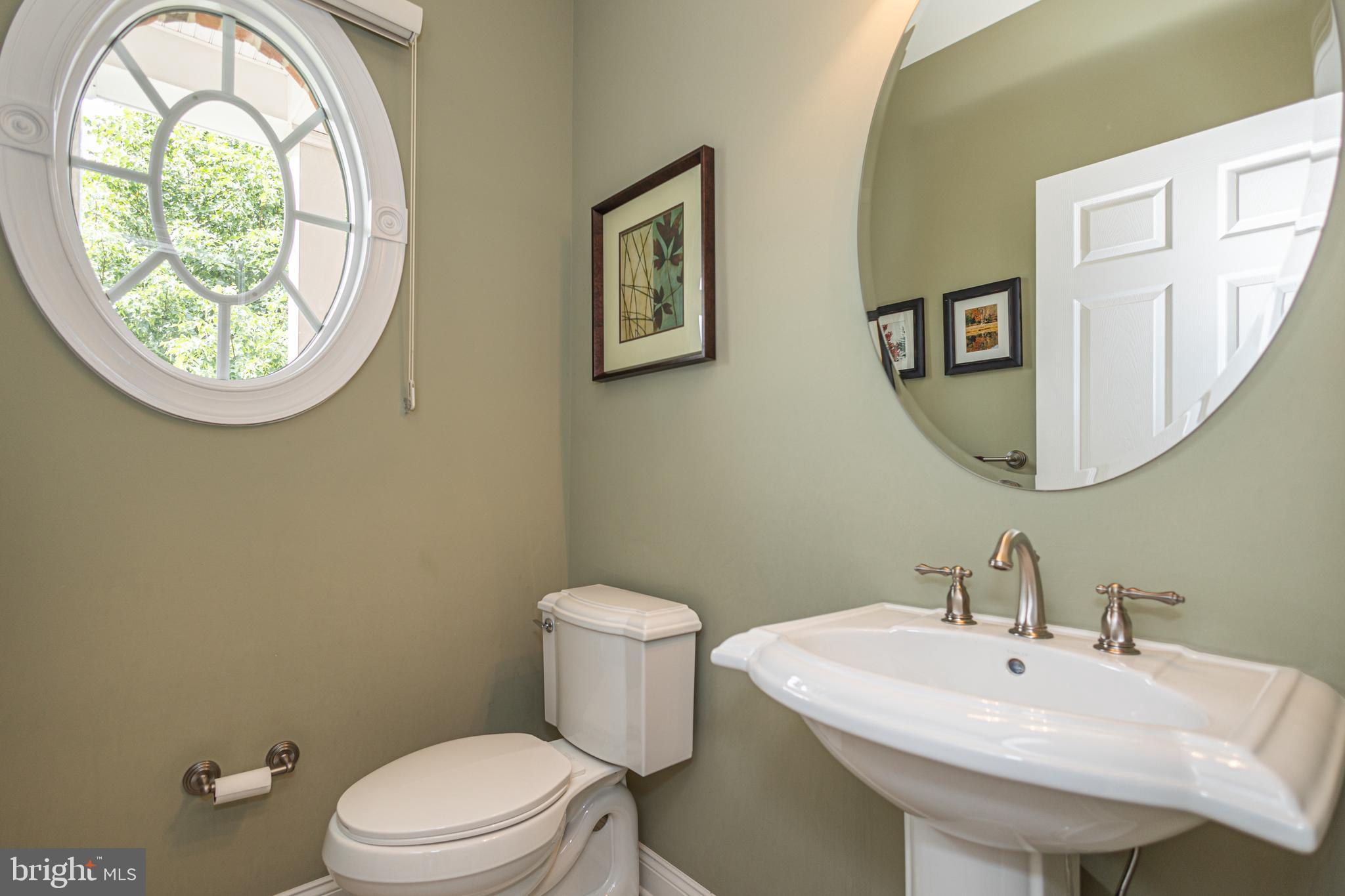 NEWTOWN WALK - Residential