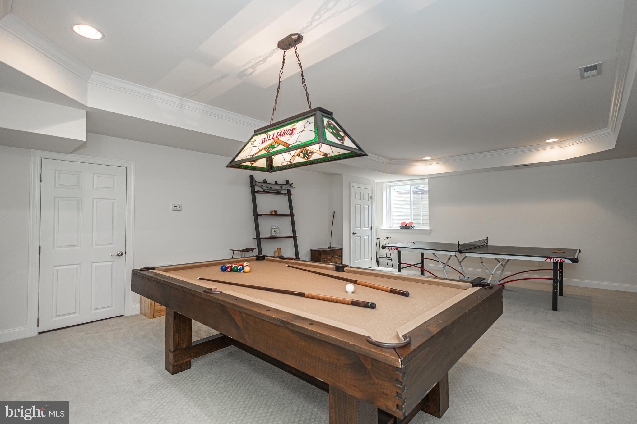 NEWTOWN WALK - Residential