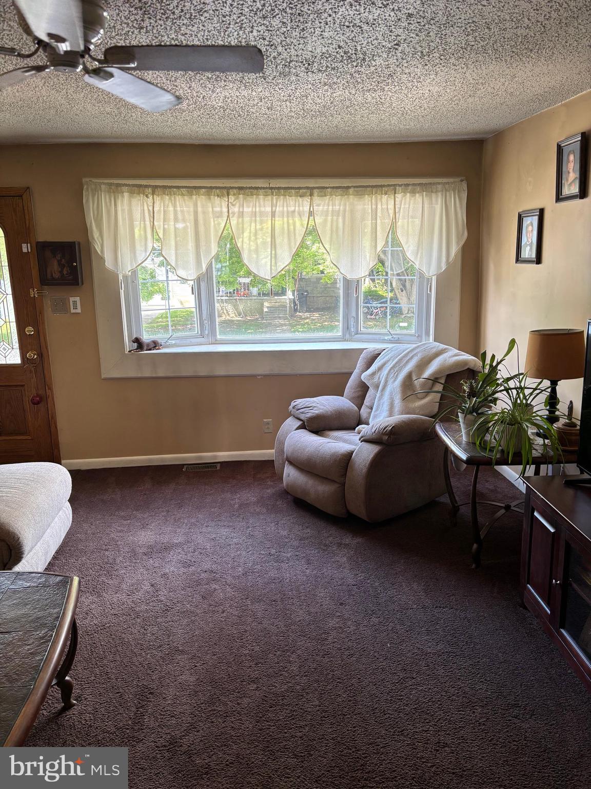 TWIN OAKS - Residential