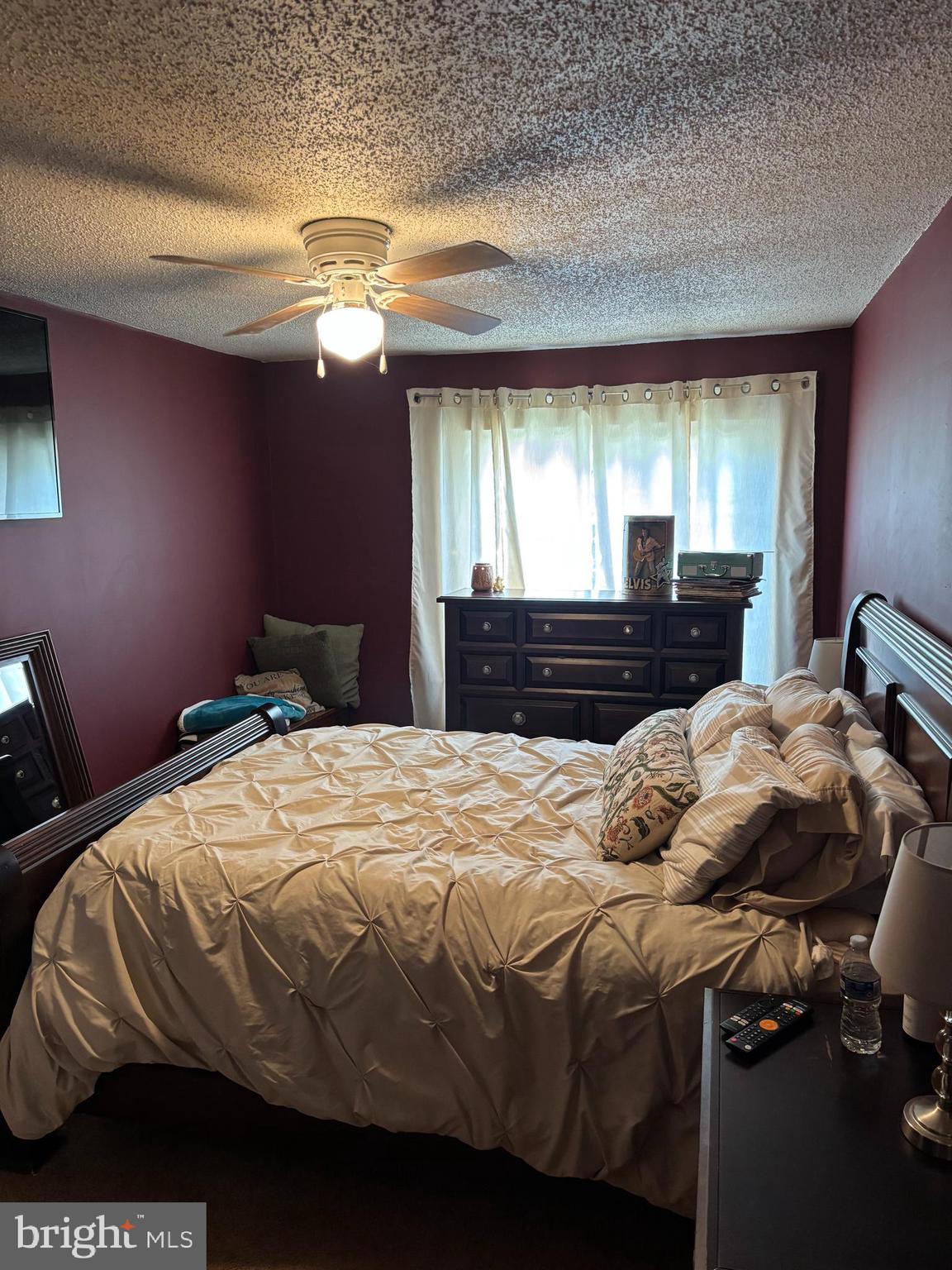 TWIN OAKS - Residential