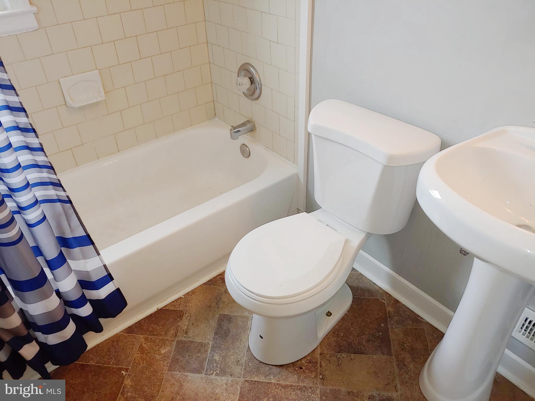 TURNERS - Residential Lease