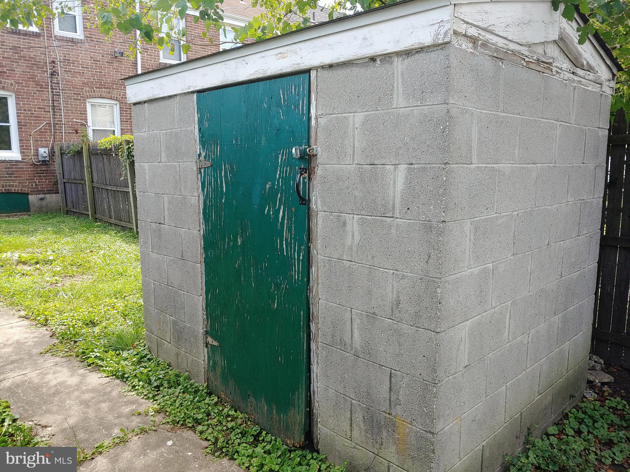 TURNERS - Residential Lease