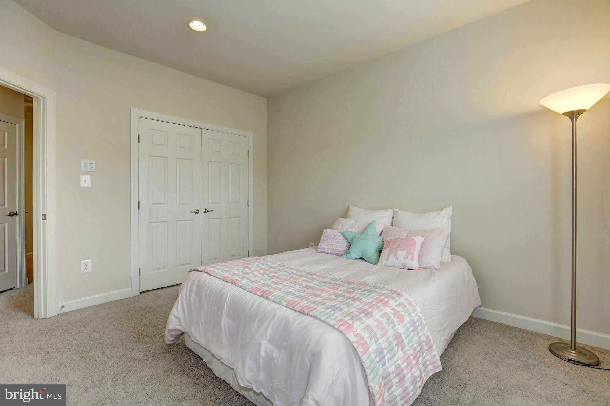 PARKLANDS AT WATKINS MILL - Residential