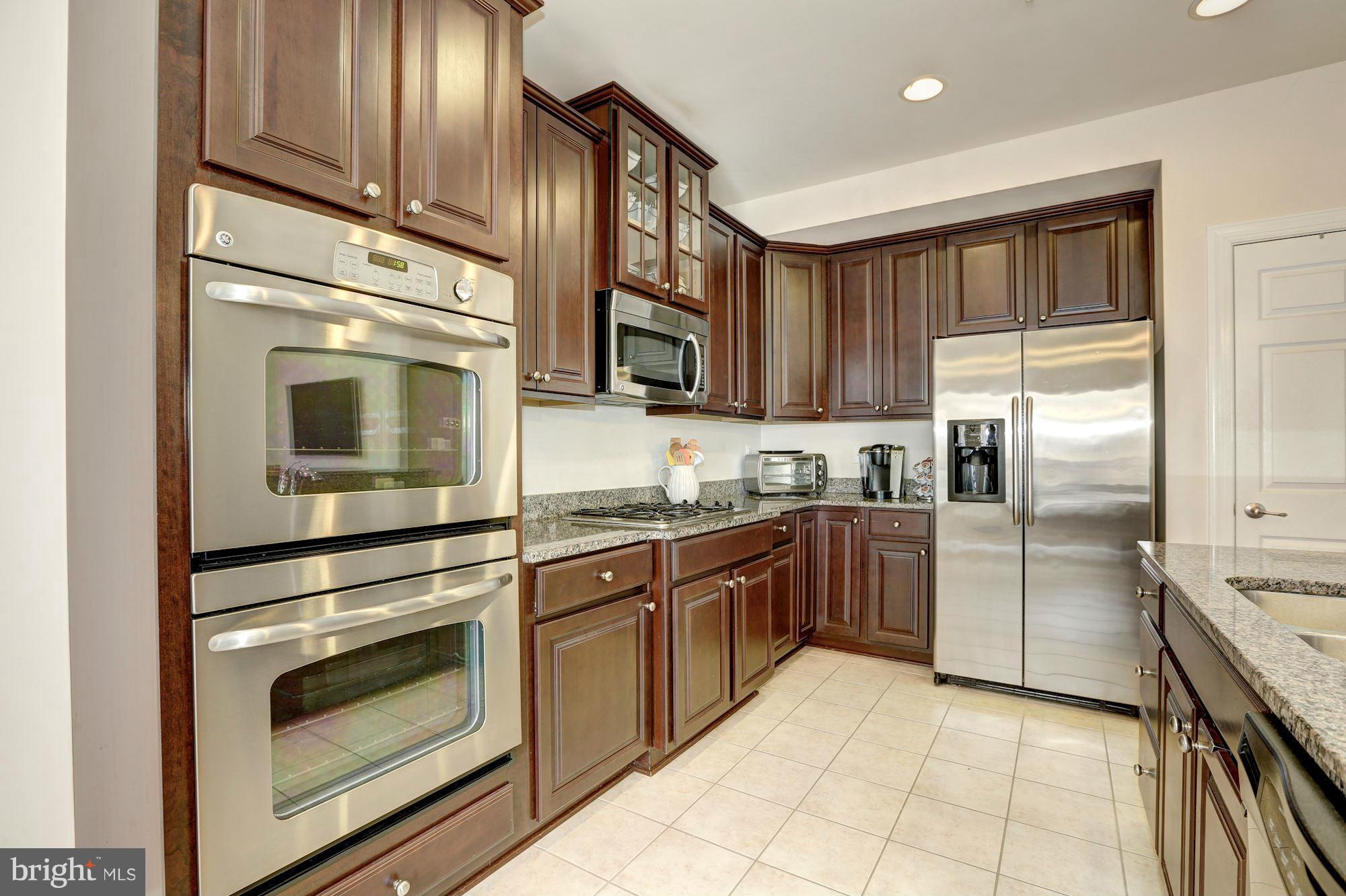 PARKLANDS AT WATKINS MILL - Residential