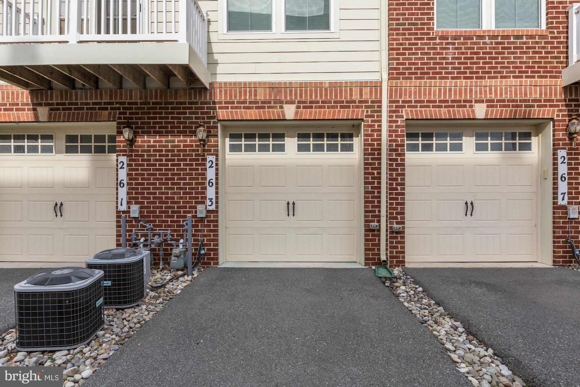 PARKLANDS AT WATKINS MILL - Residential