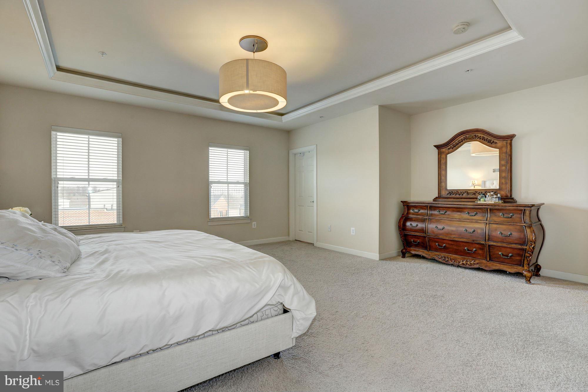 PARKLANDS AT WATKINS MILL - Residential