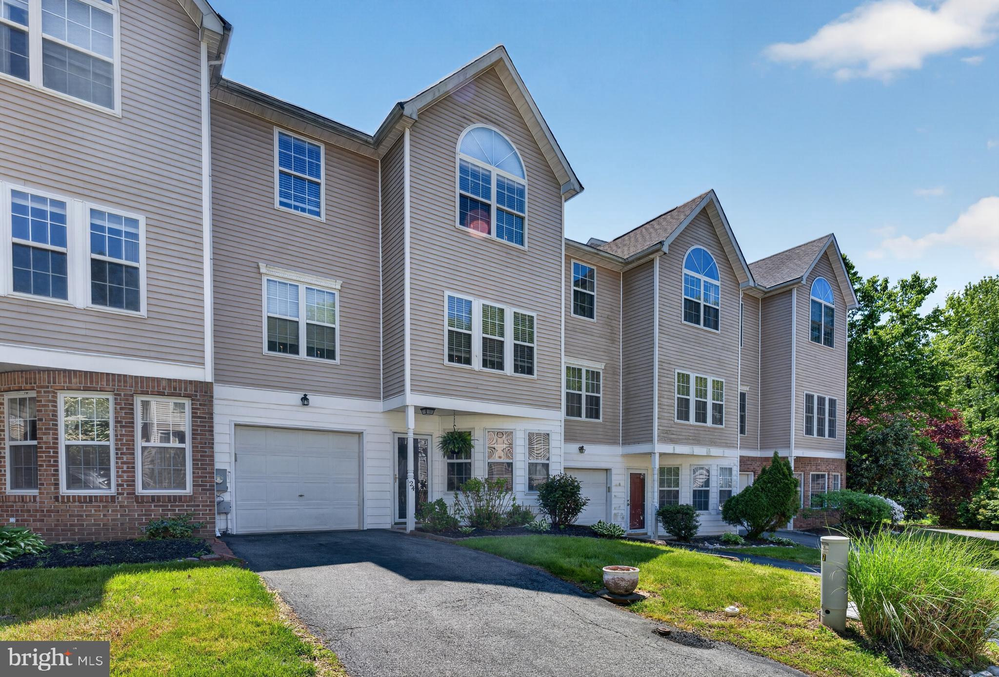 CHESAPEAKE CLUB - Residential