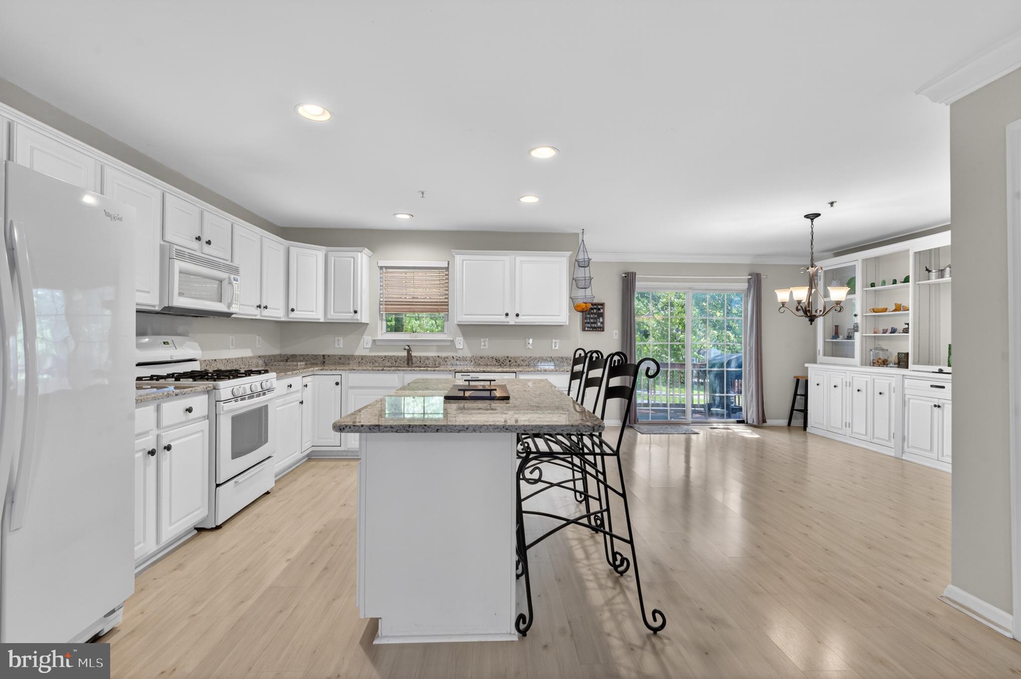 CHESAPEAKE CLUB - Residential