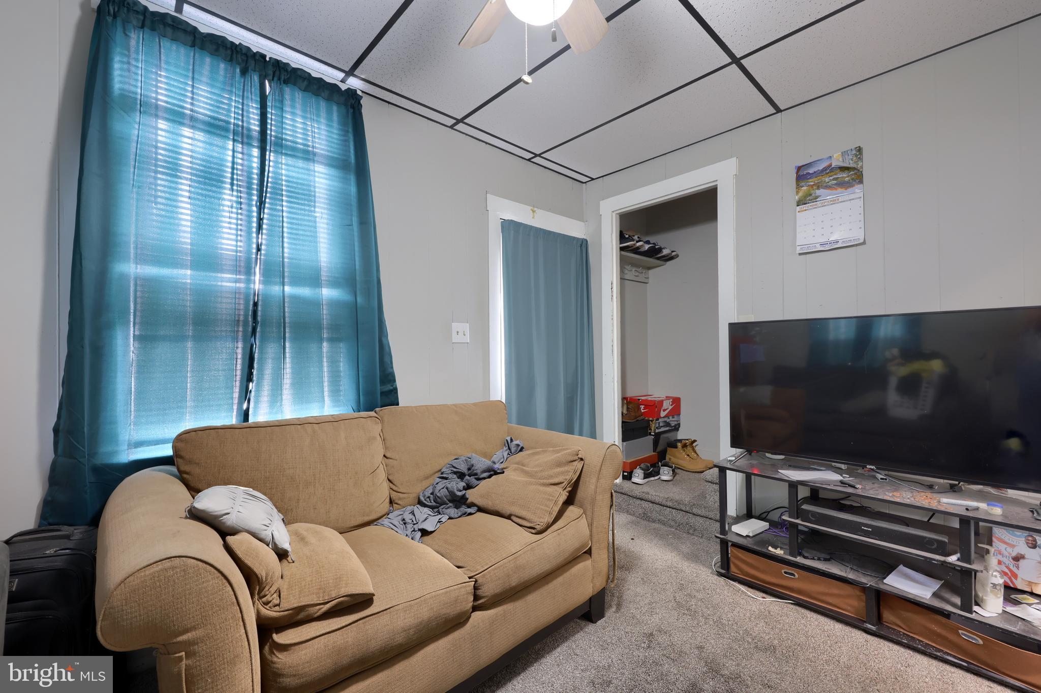 MANHEIM - Residential Income