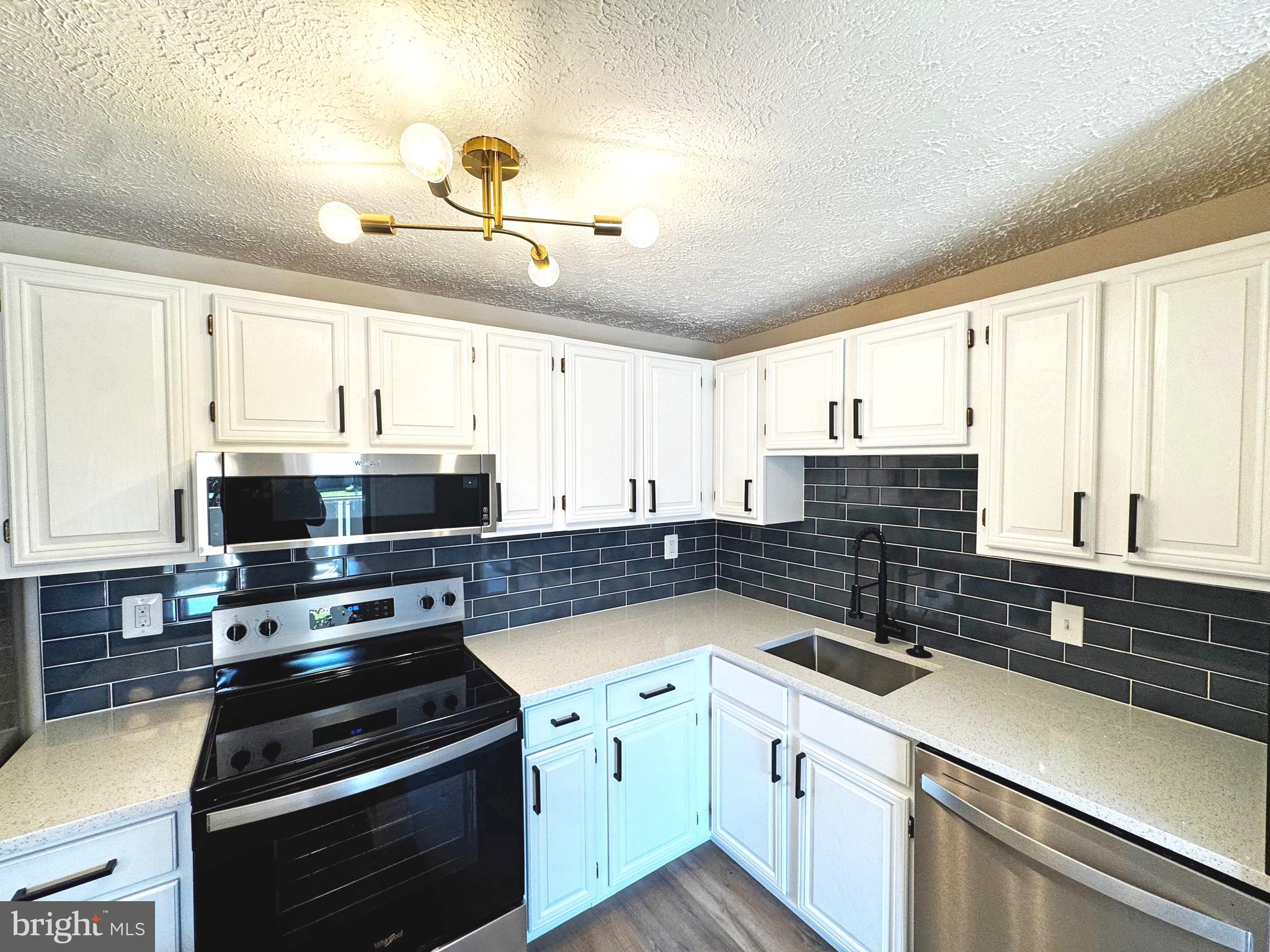 12205 PEACH CREST DRIVE 902-H