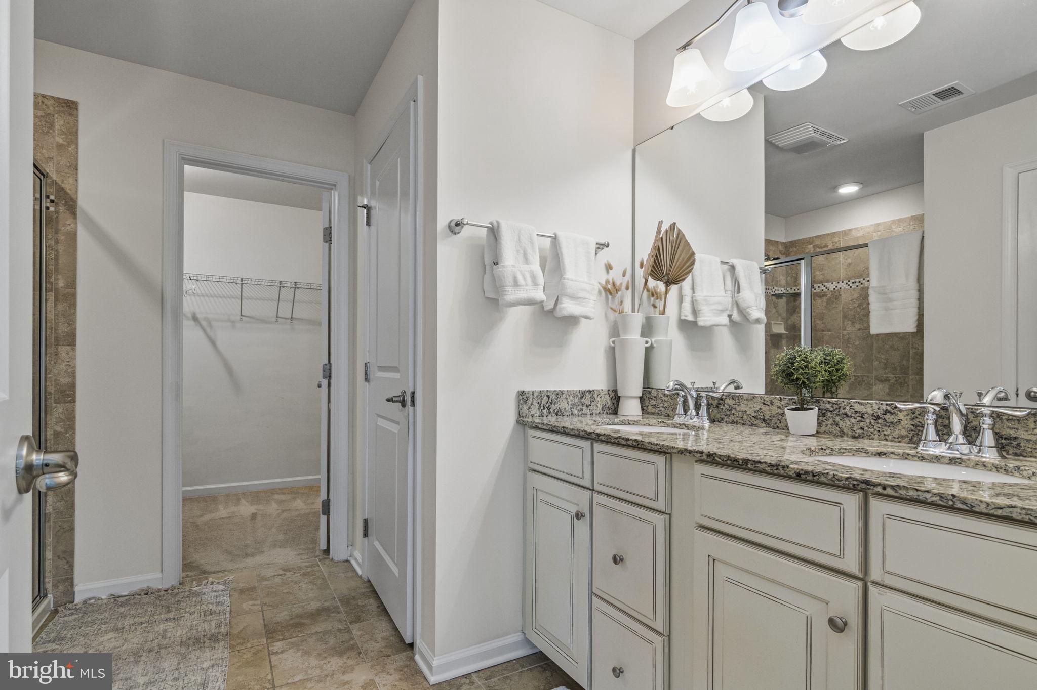 LEES PARKE - Residential