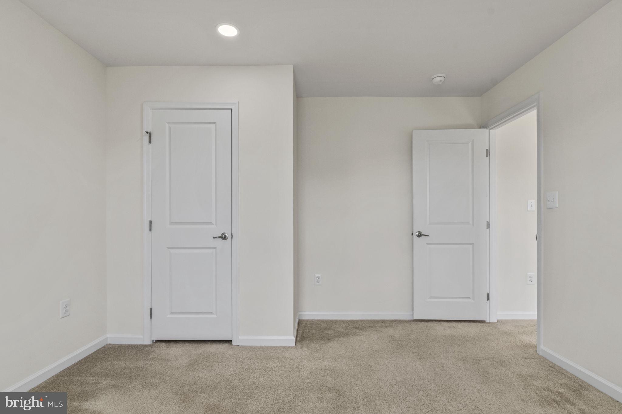 LEES PARKE - Residential