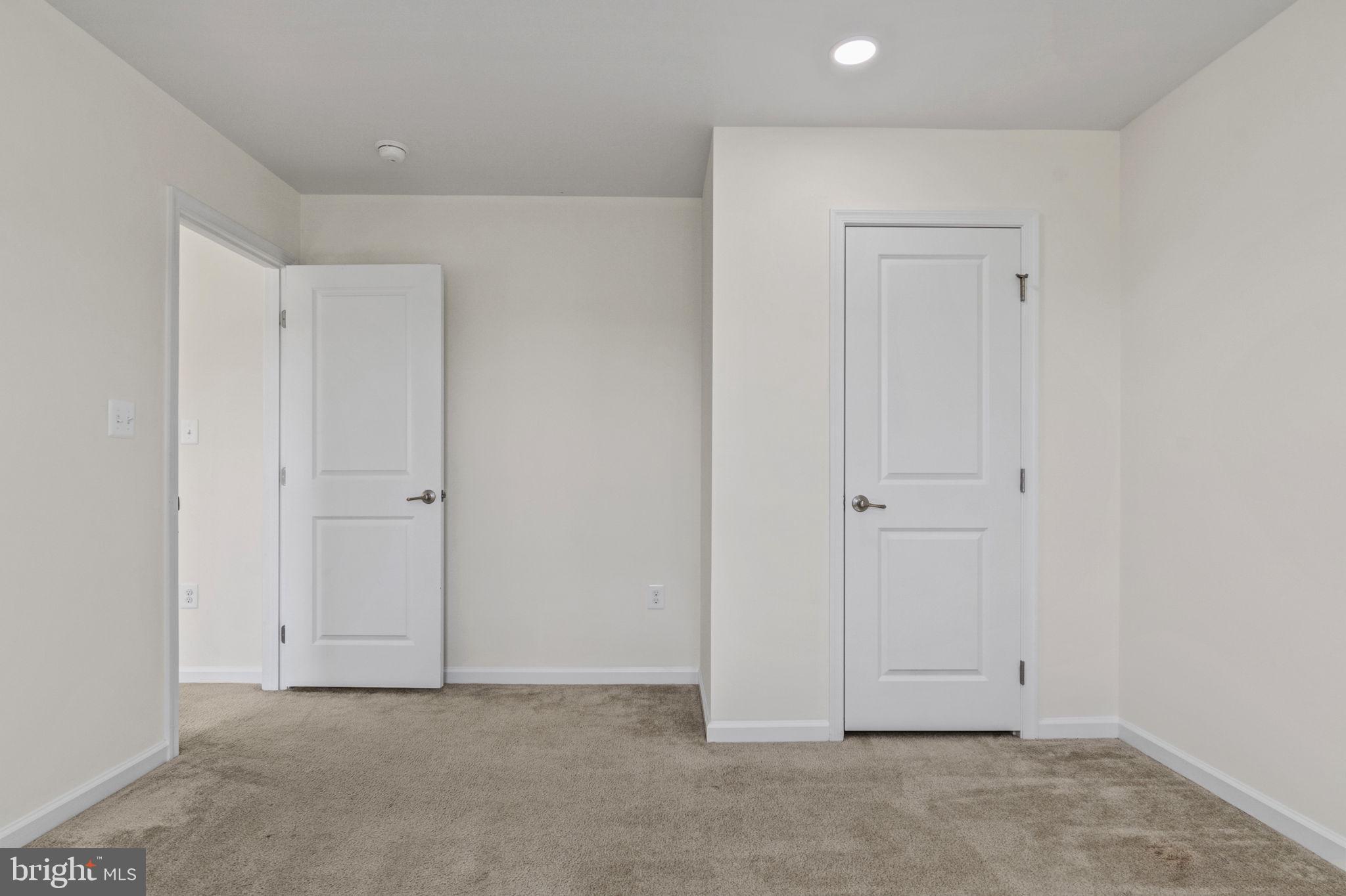 LEES PARKE - Residential