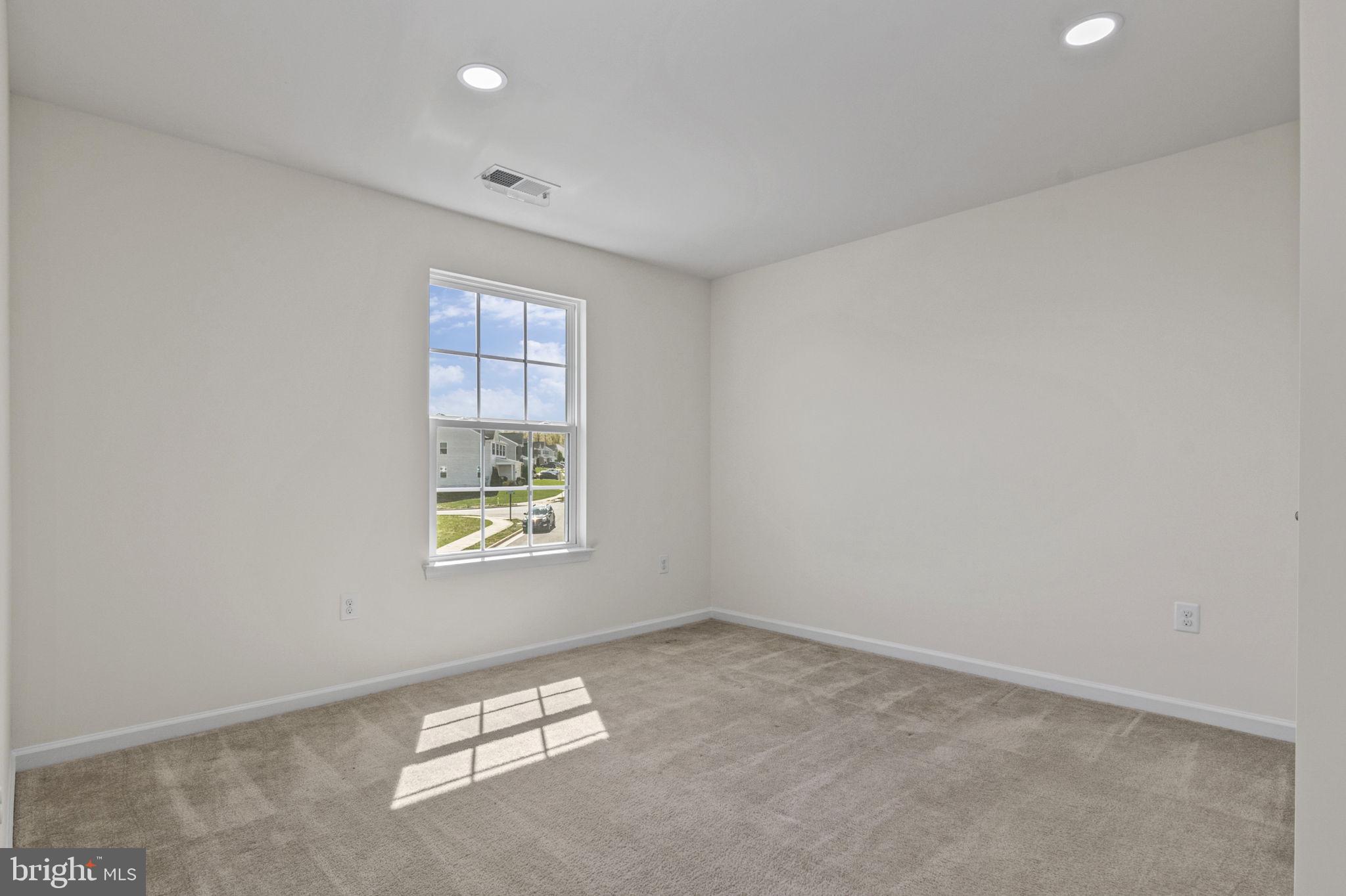 LEES PARKE - Residential