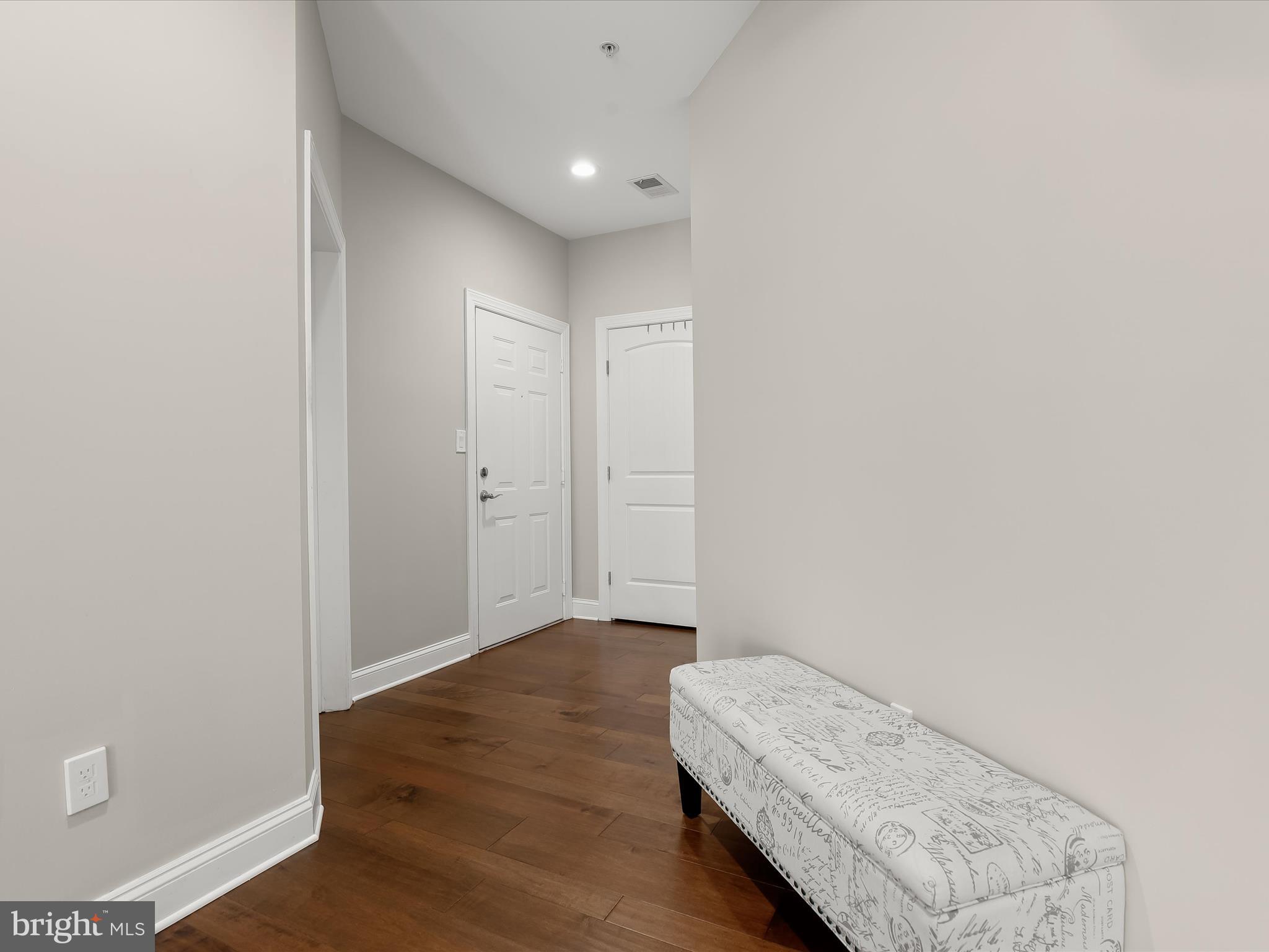 RIVERHILL - Residential