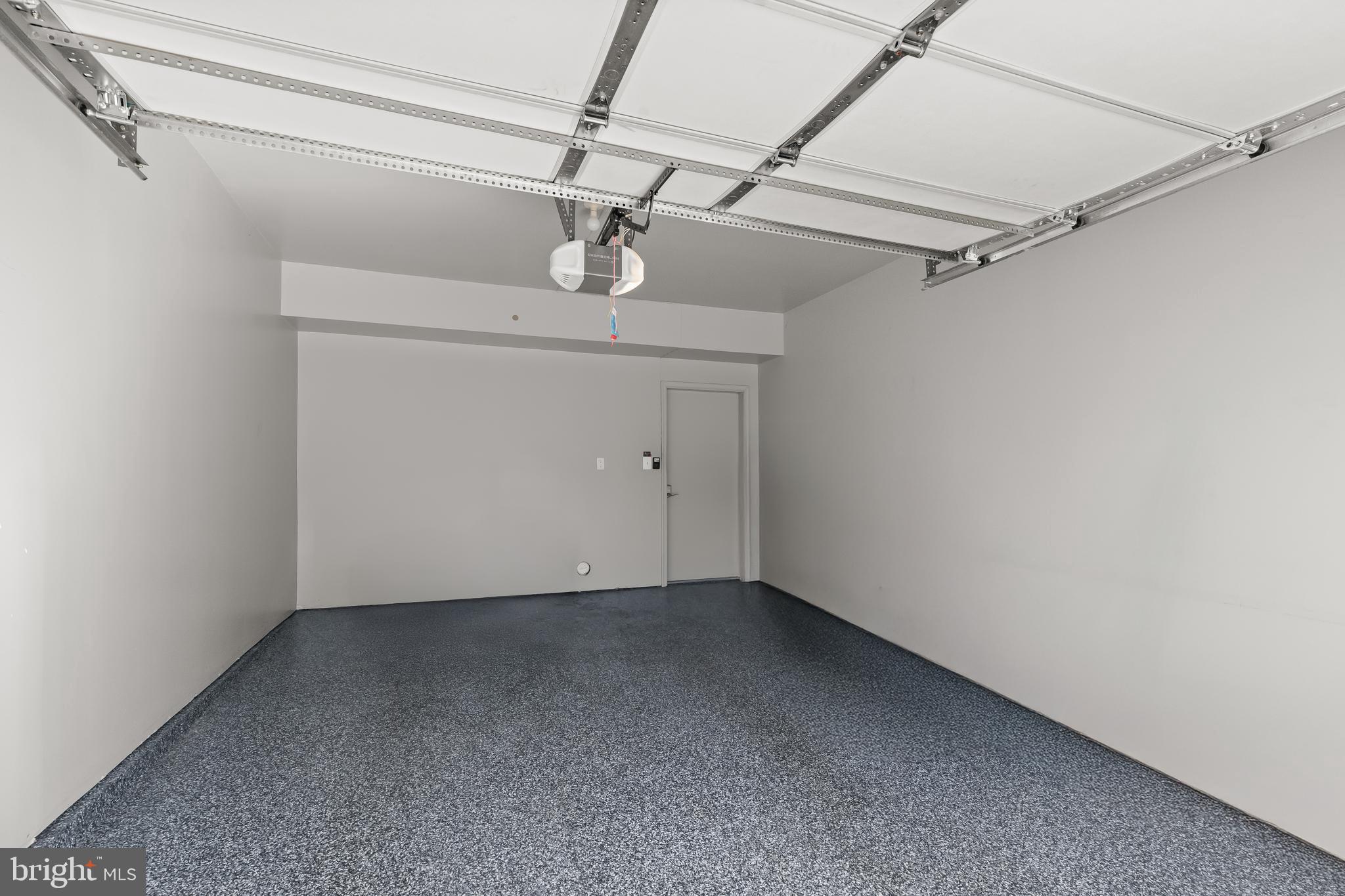 RIVERHILL - Residential