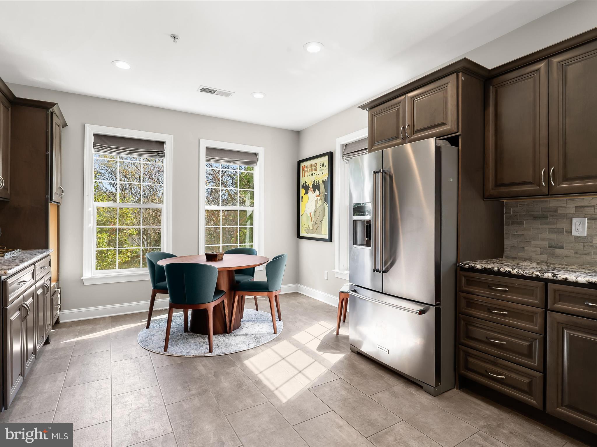 RIVERHILL - Residential