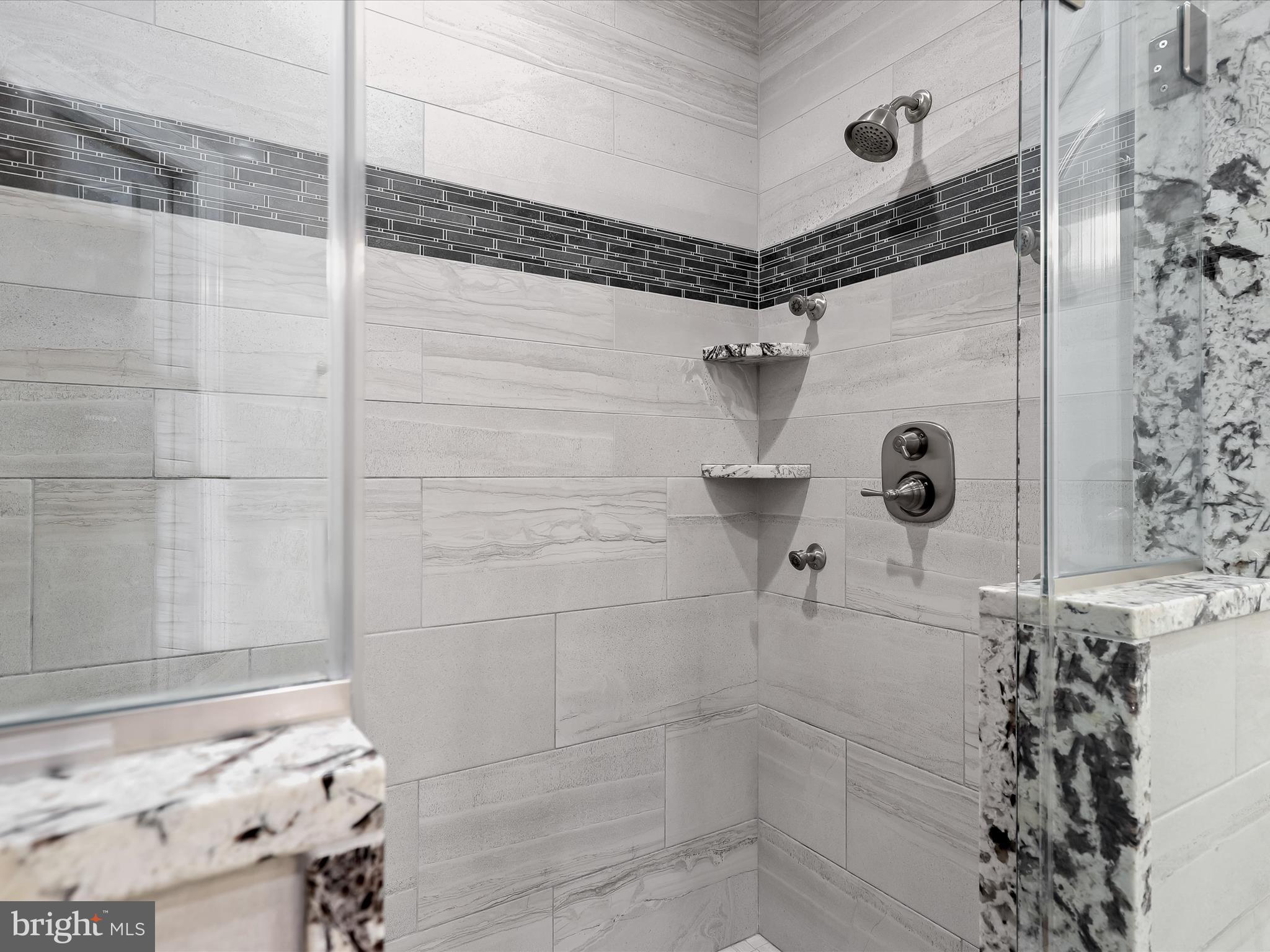 RIVERHILL - Residential