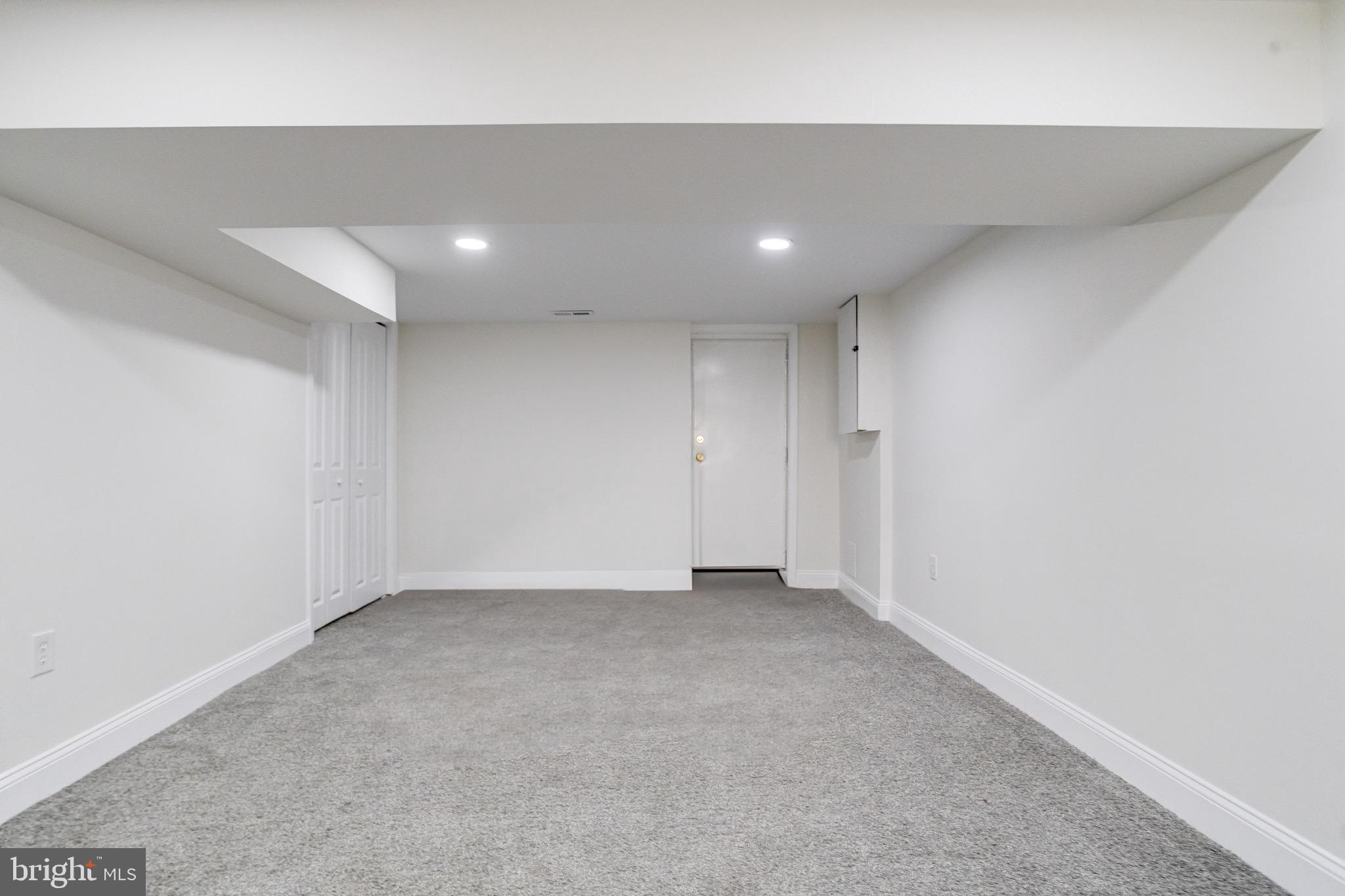 WEST FOREST PARK - Residential