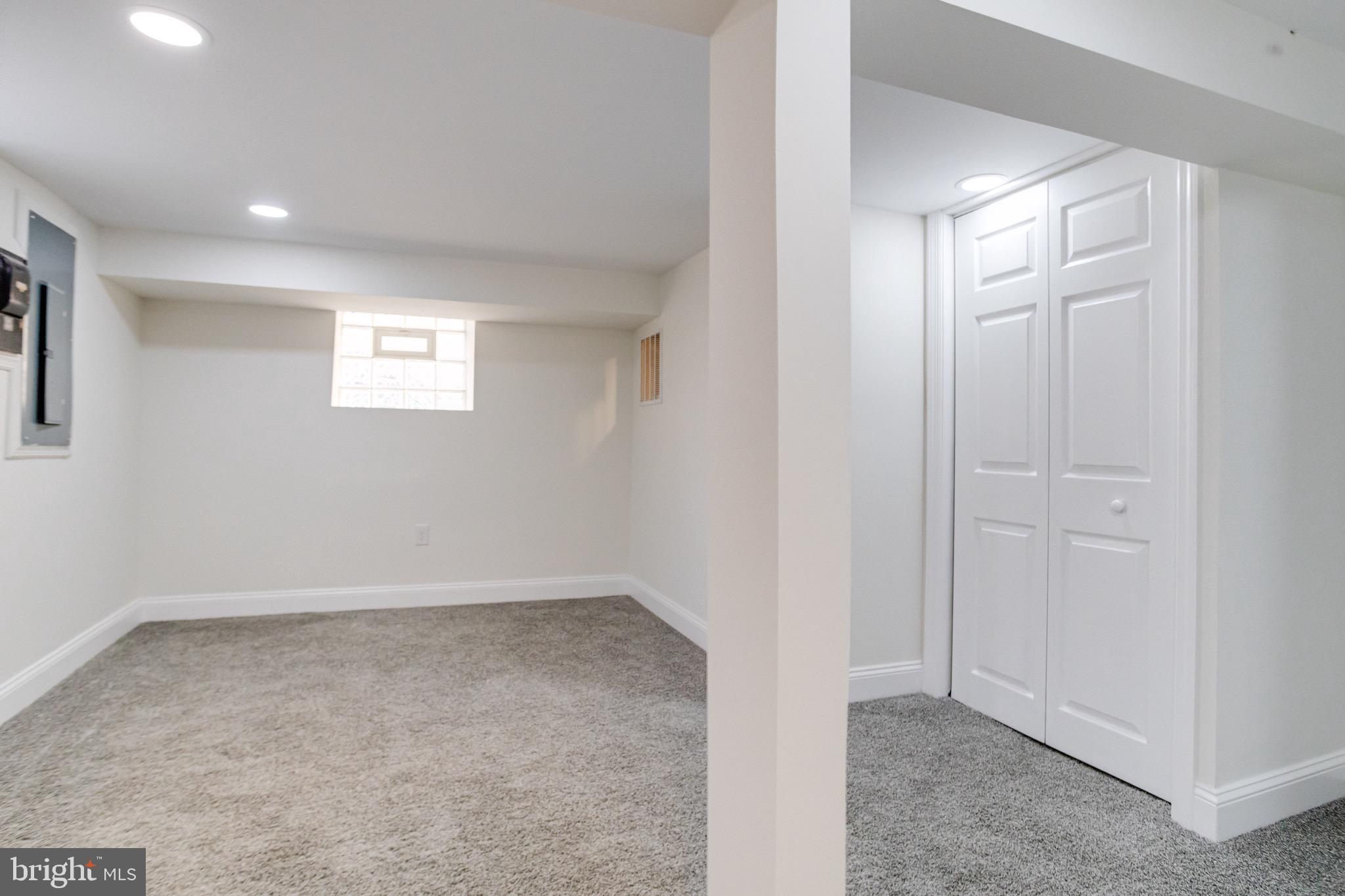 WEST FOREST PARK - Residential