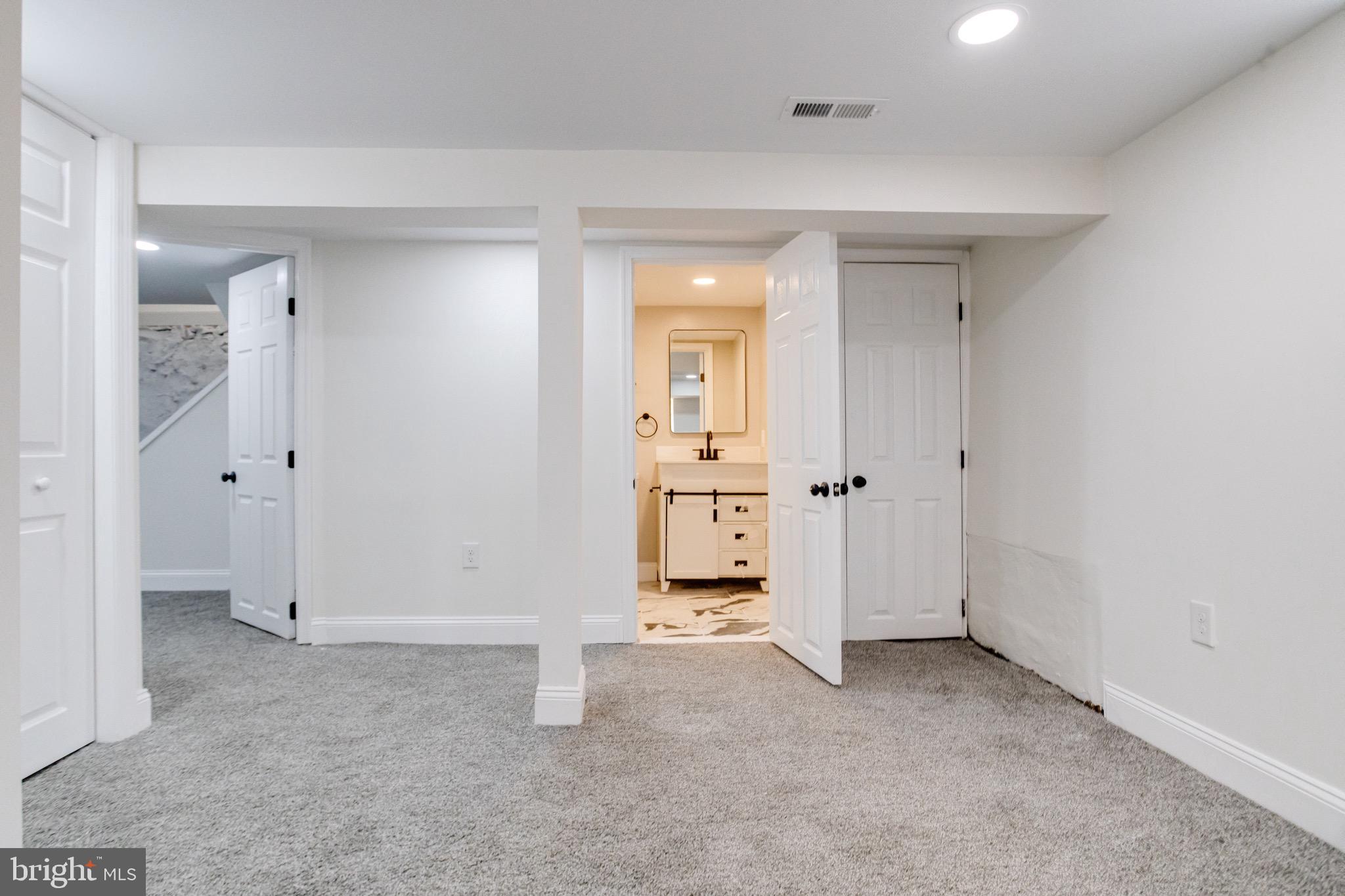 WEST FOREST PARK - Residential