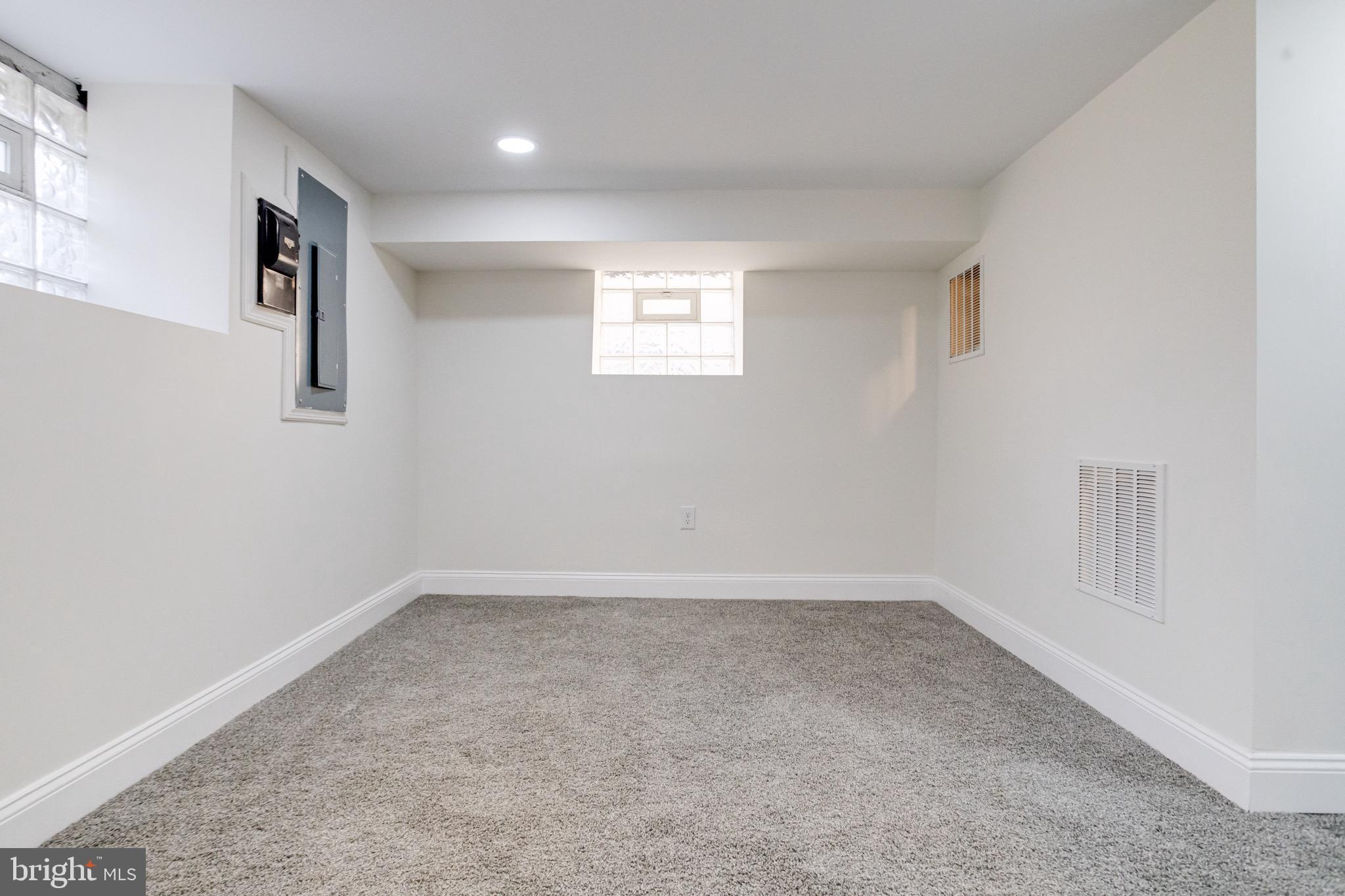 WEST FOREST PARK - Residential