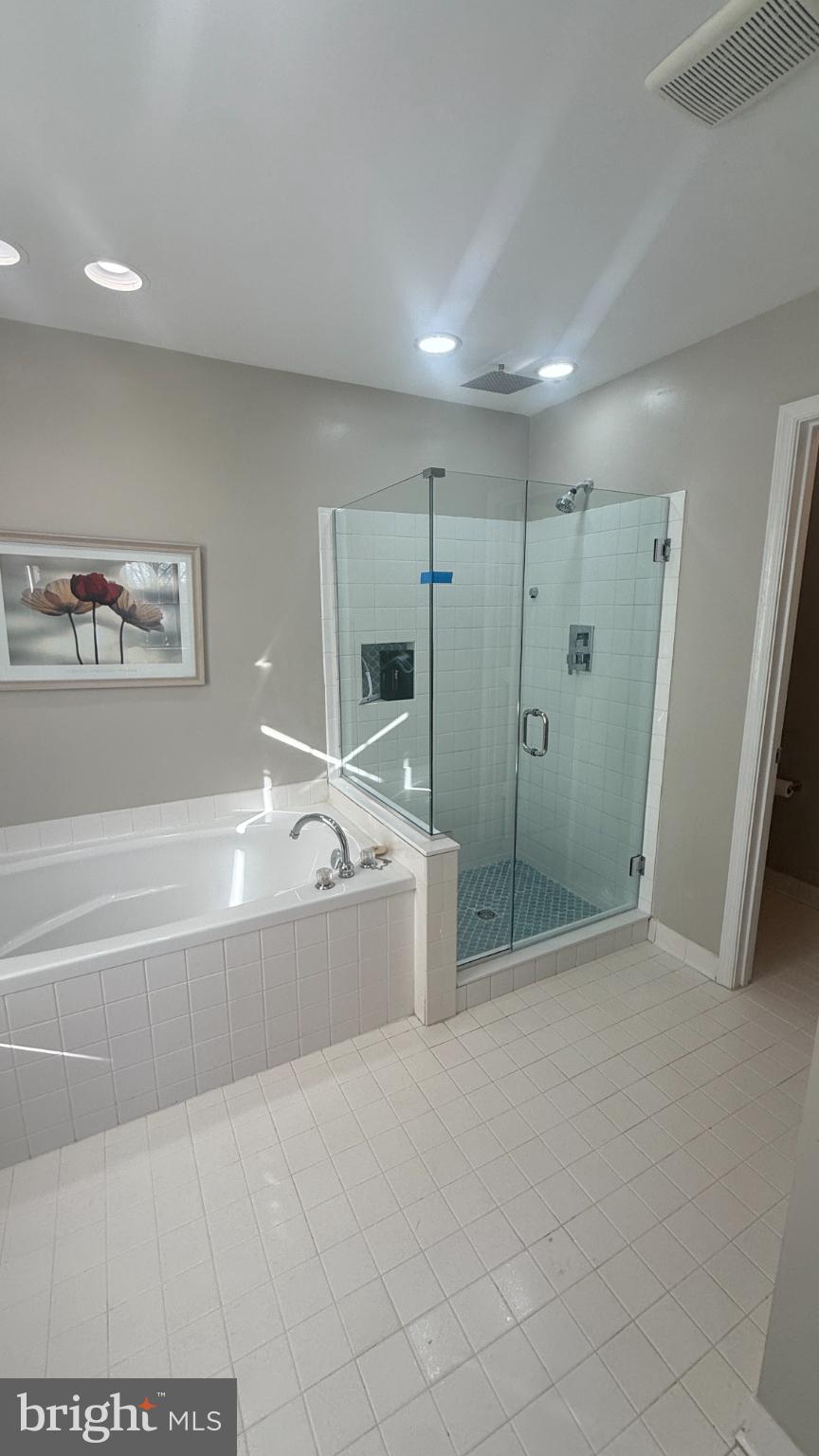 OWINGS MILLS NEWTOWN - Residential