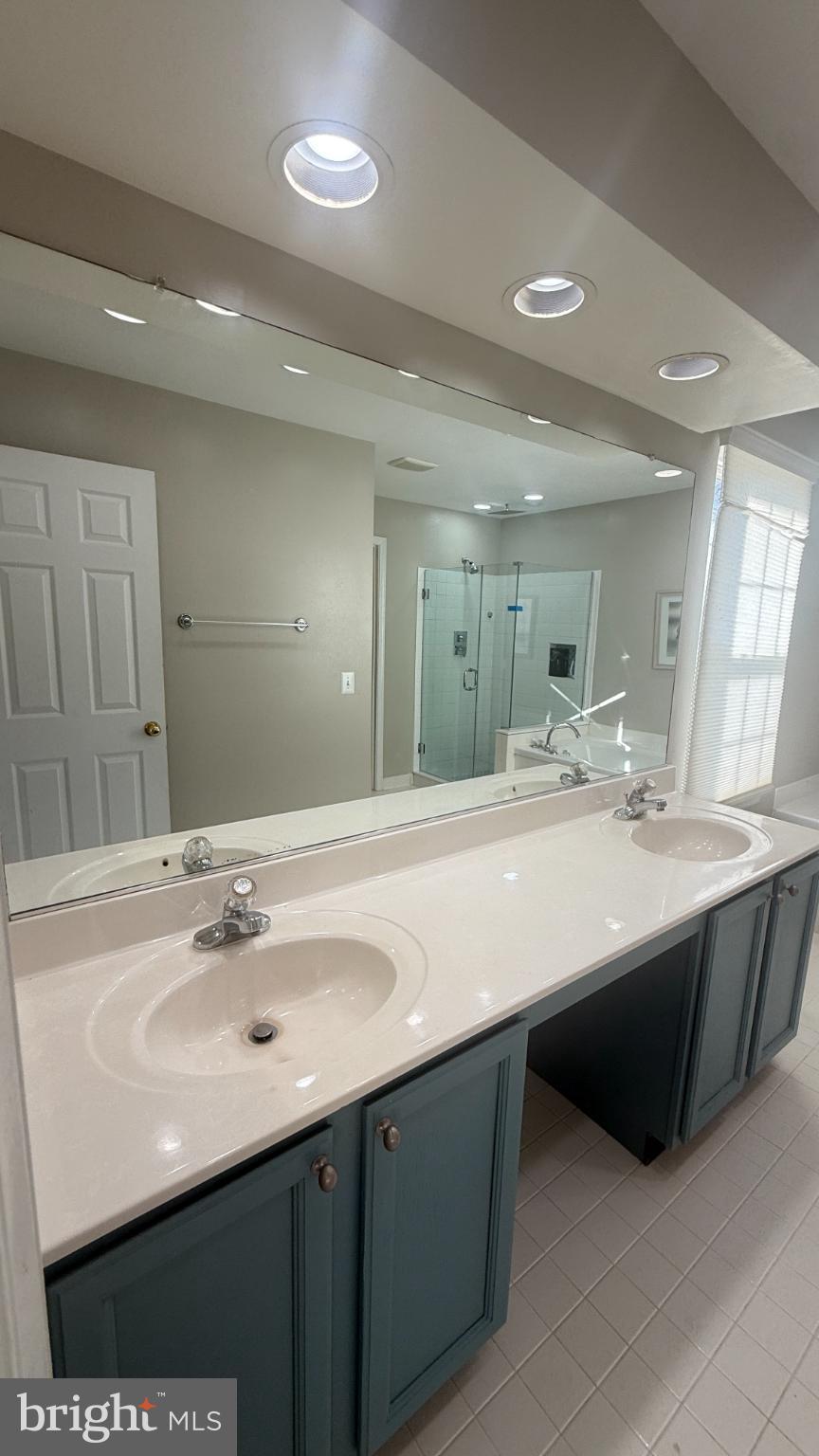 OWINGS MILLS NEWTOWN - Residential