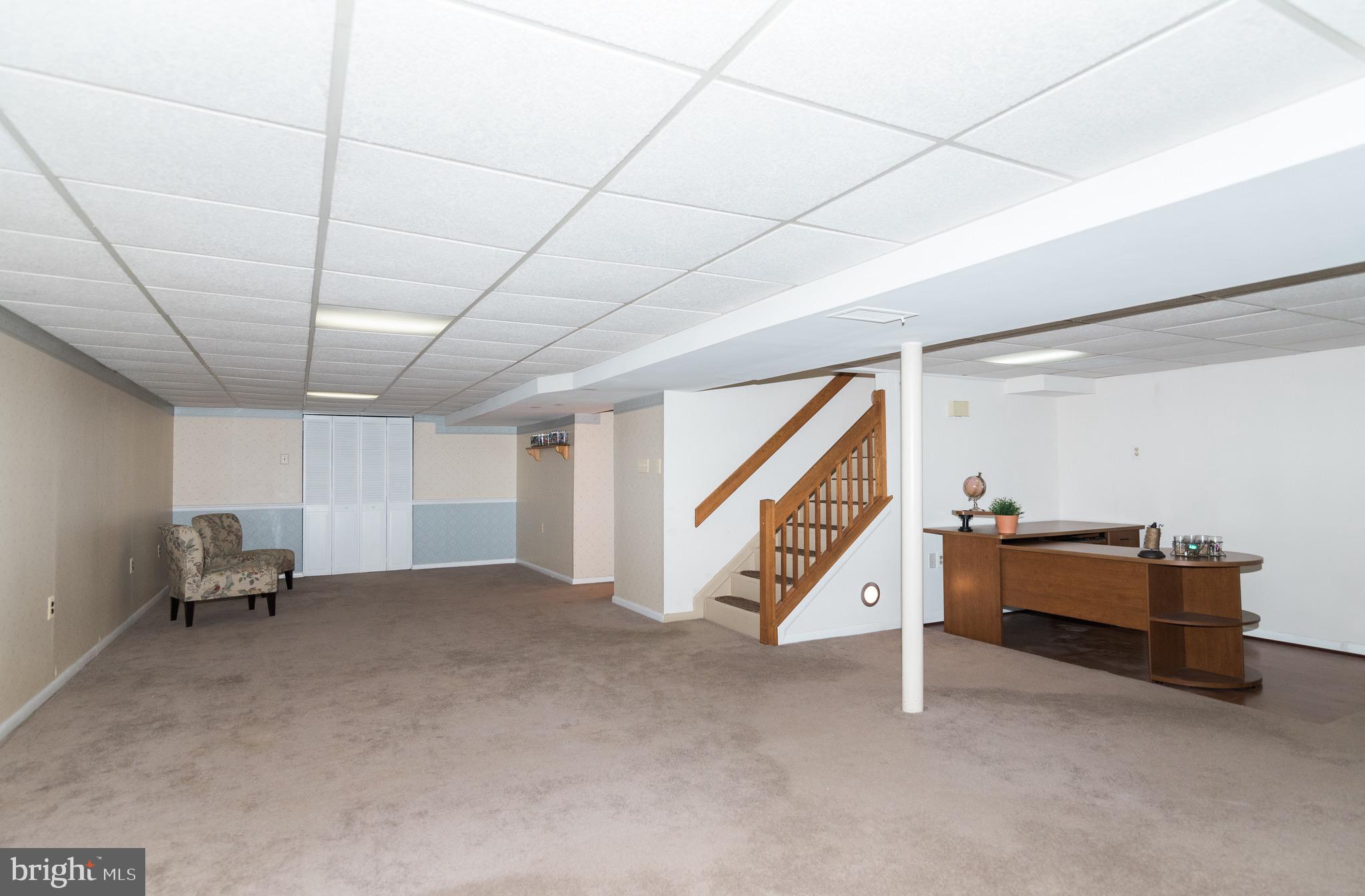 COLONIAL ACRES - Residential