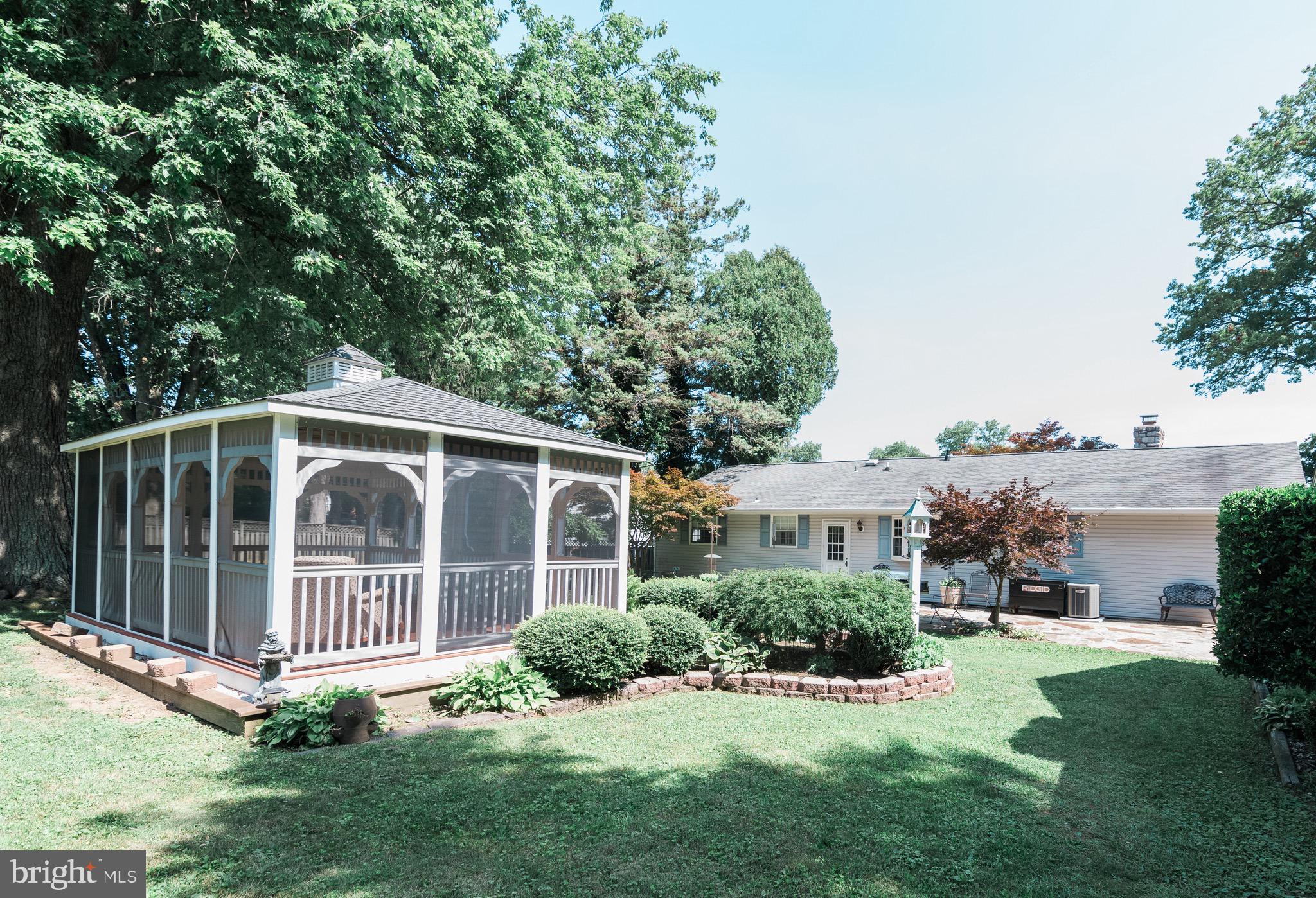 COLONIAL ACRES - Residential