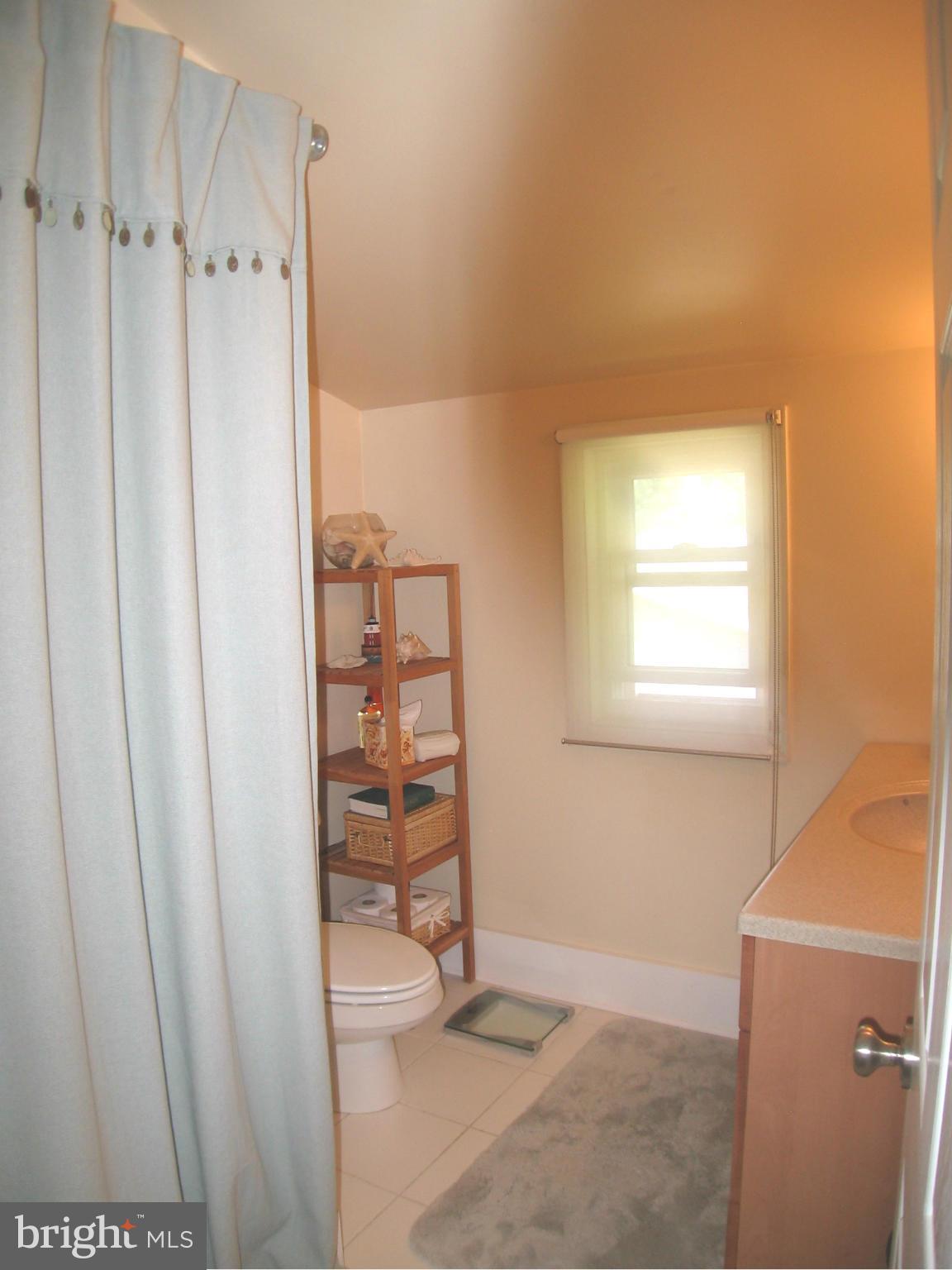 BEVERLEY BEACH - Residential Lease