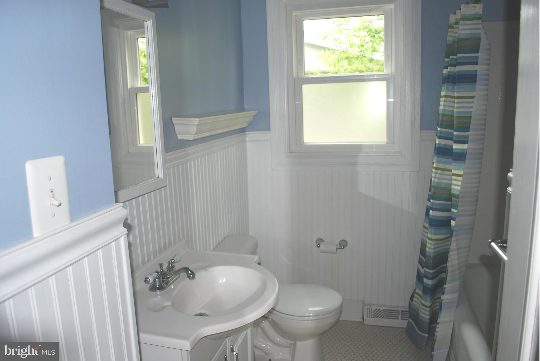 BEVERLEY BEACH - Residential Lease