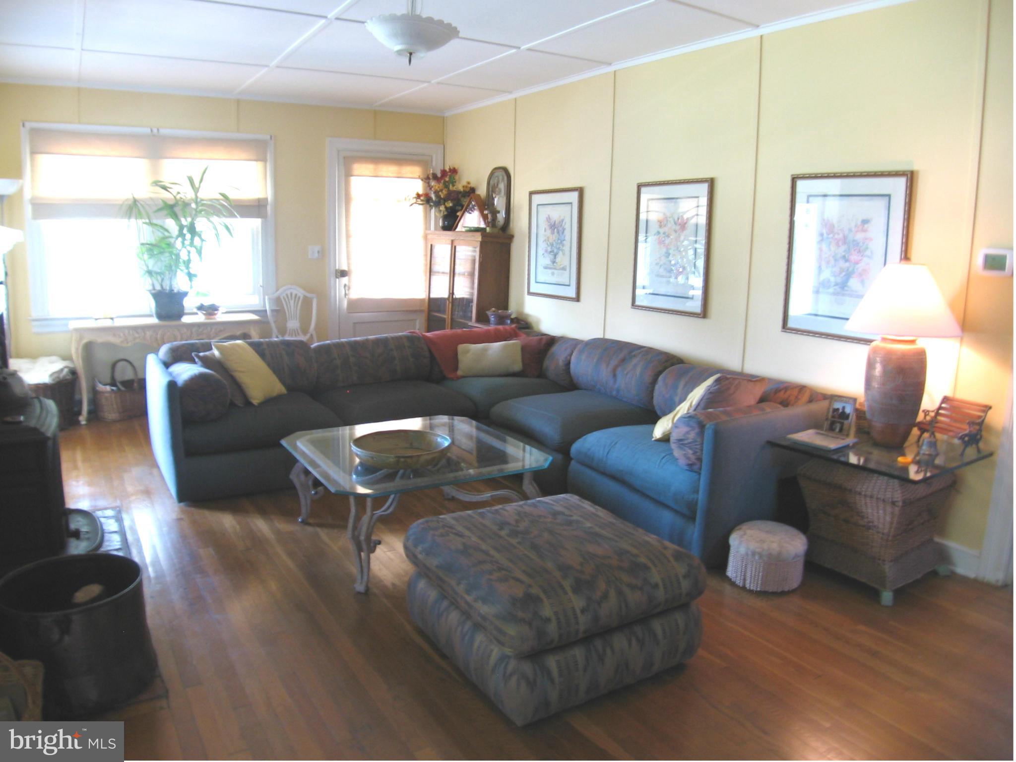 BEVERLEY BEACH - Residential Lease