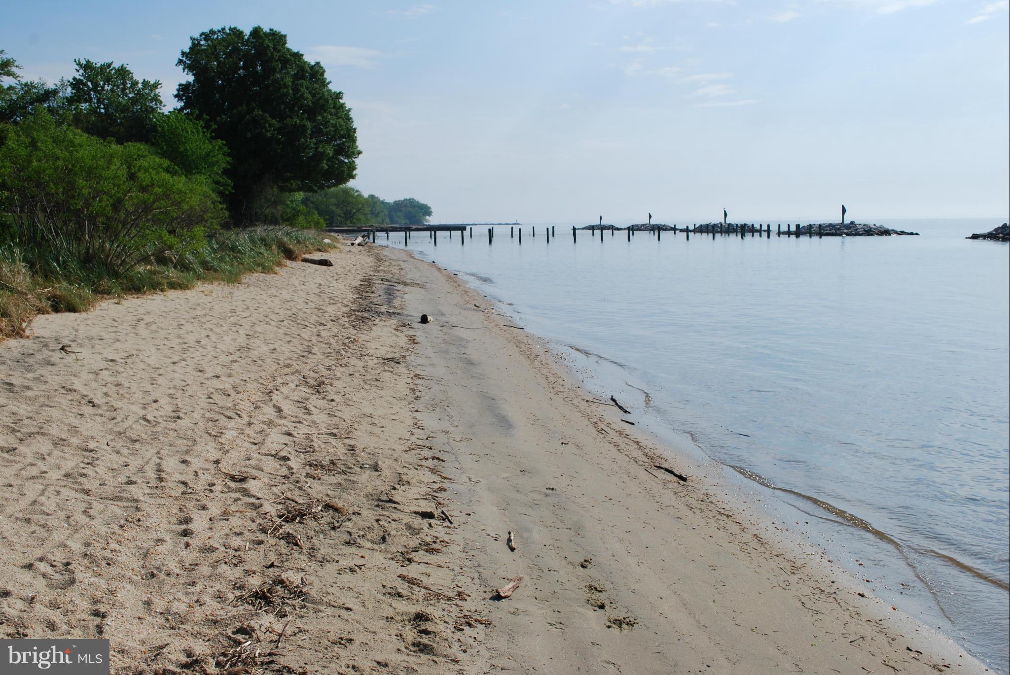 BEVERLEY BEACH - Residential Lease