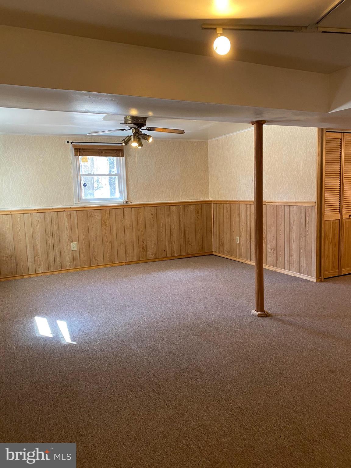 MAPLE RIDGE - Residential