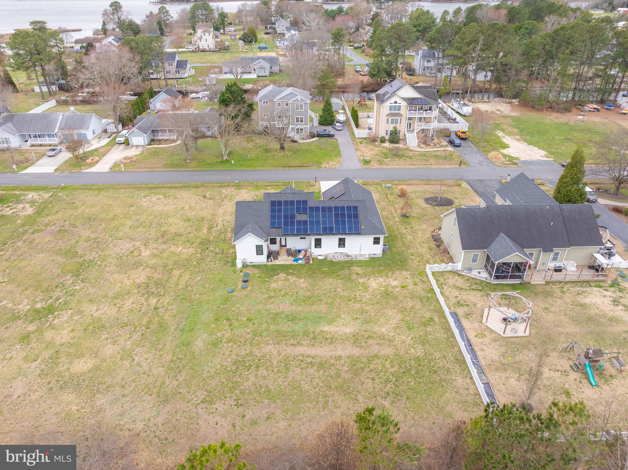 HOLIDAY HARBOR - Residential