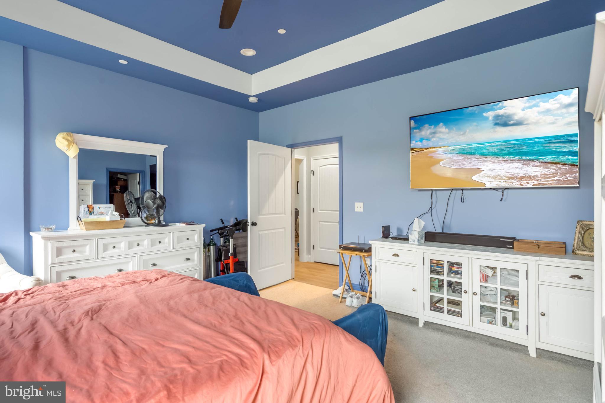 HOLIDAY HARBOR - Residential