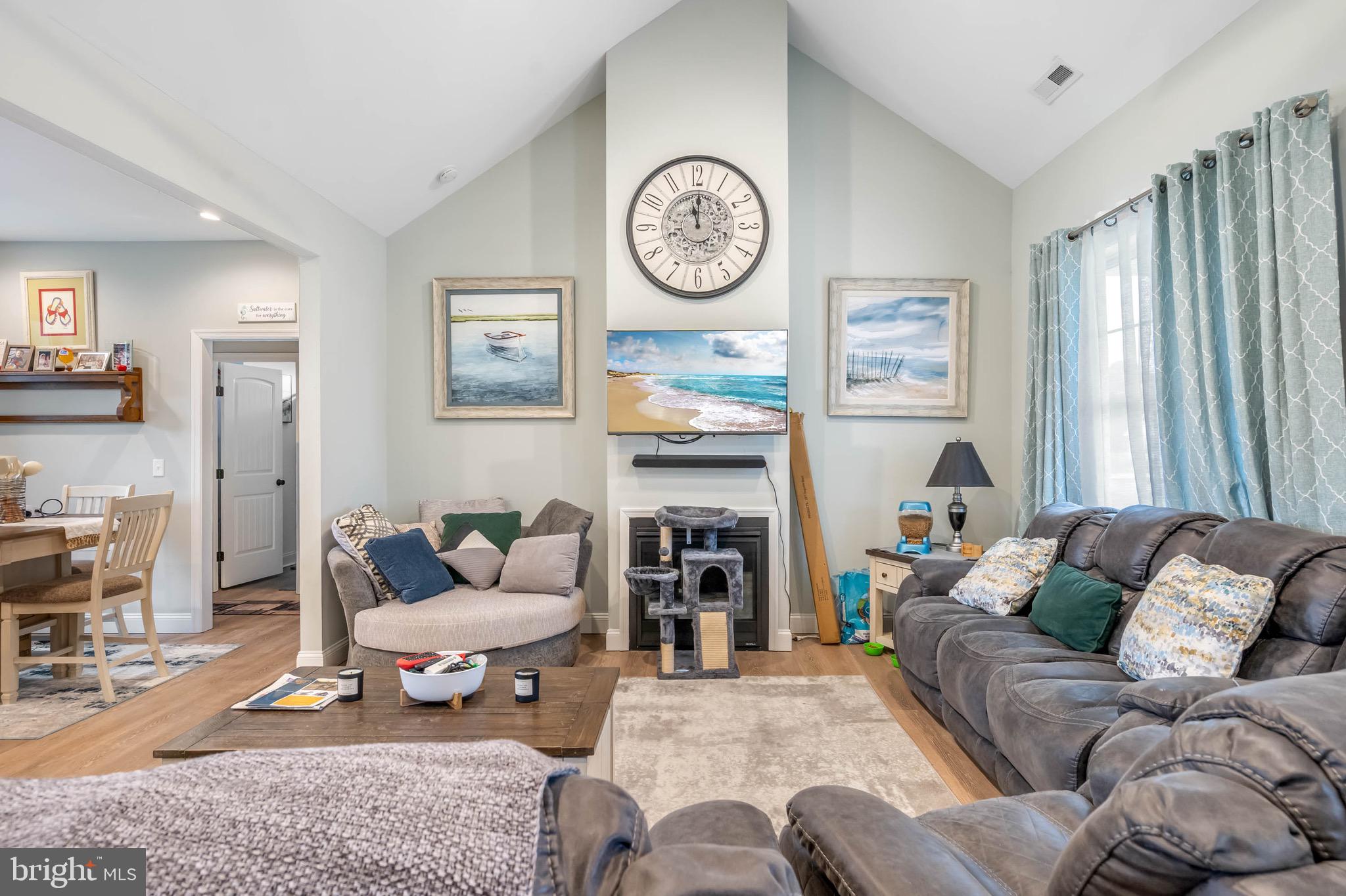 HOLIDAY HARBOR - Residential