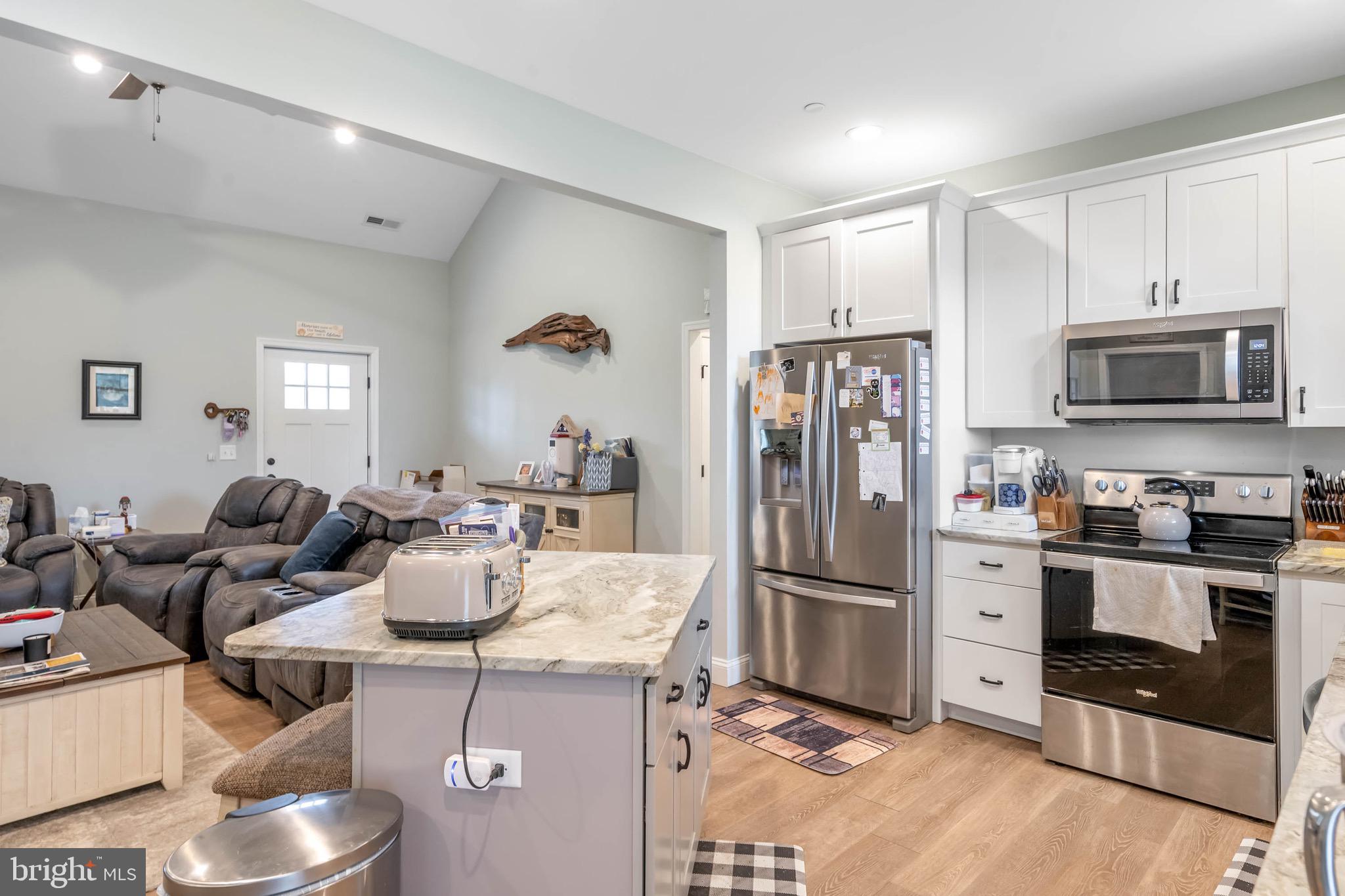 HOLIDAY HARBOR - Residential